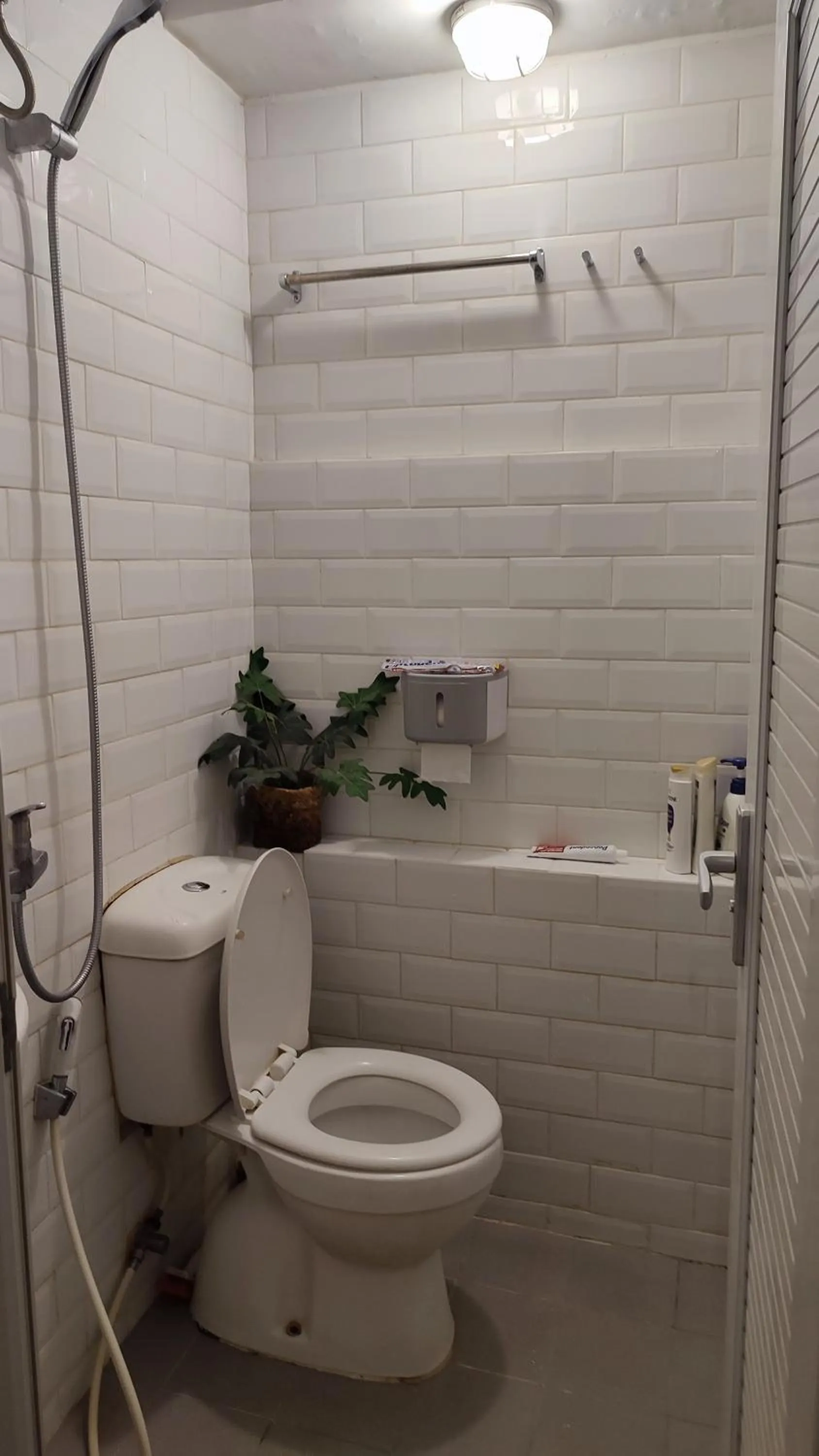 Bathroom in Papilukas Room Kalibata City - Studio Gold