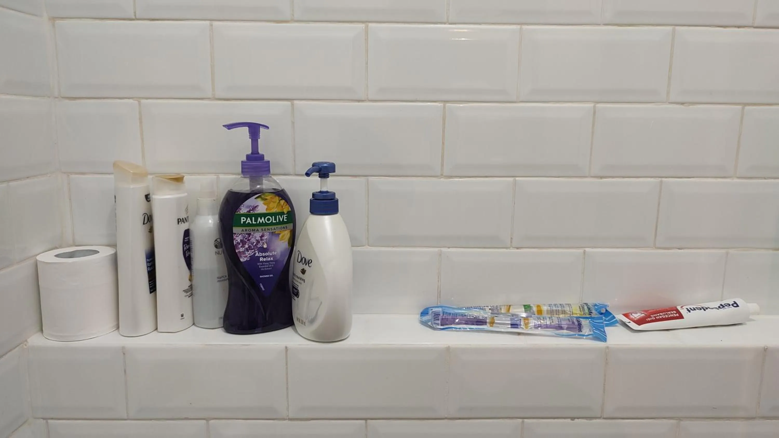 Bathroom in Papilukas Room Kalibata City - Studio Gold