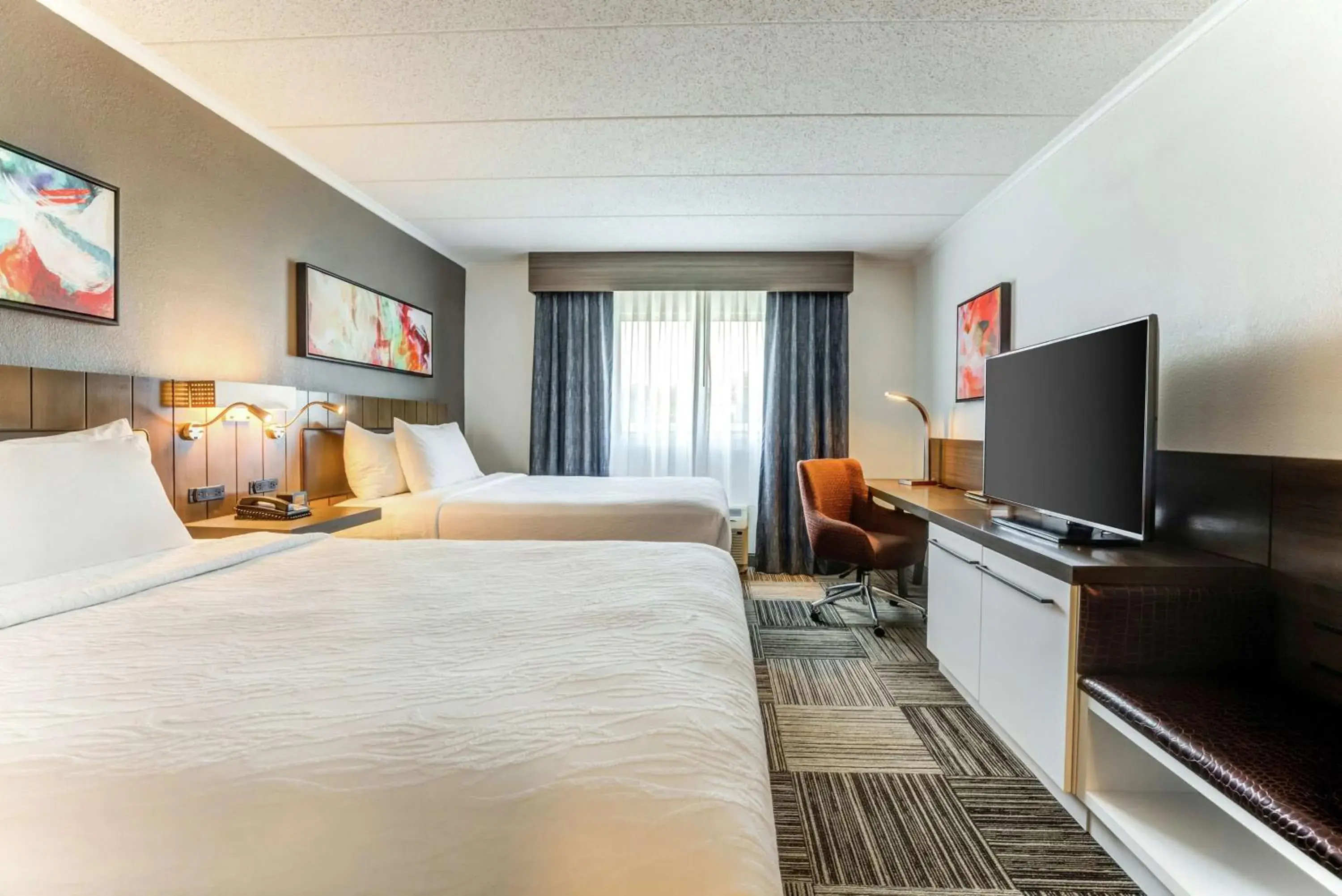 Bedroom, Bed in Hilton Garden Inn Boston Waltham Bedroom, Bed in Hilton Garden Inn Boston Waltham