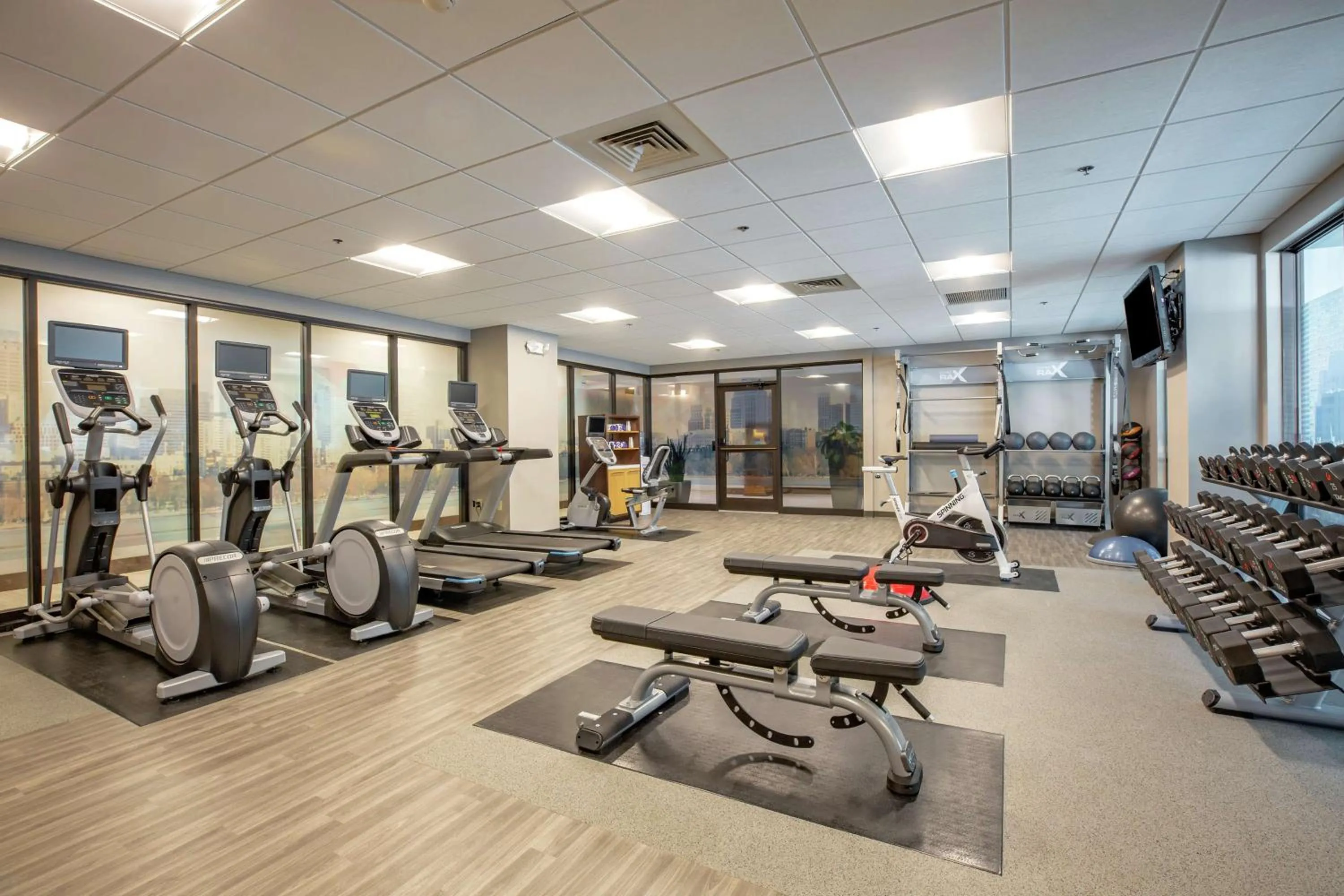 Fitness centre/facilities in Hilton Garden Inn Boston Waltham