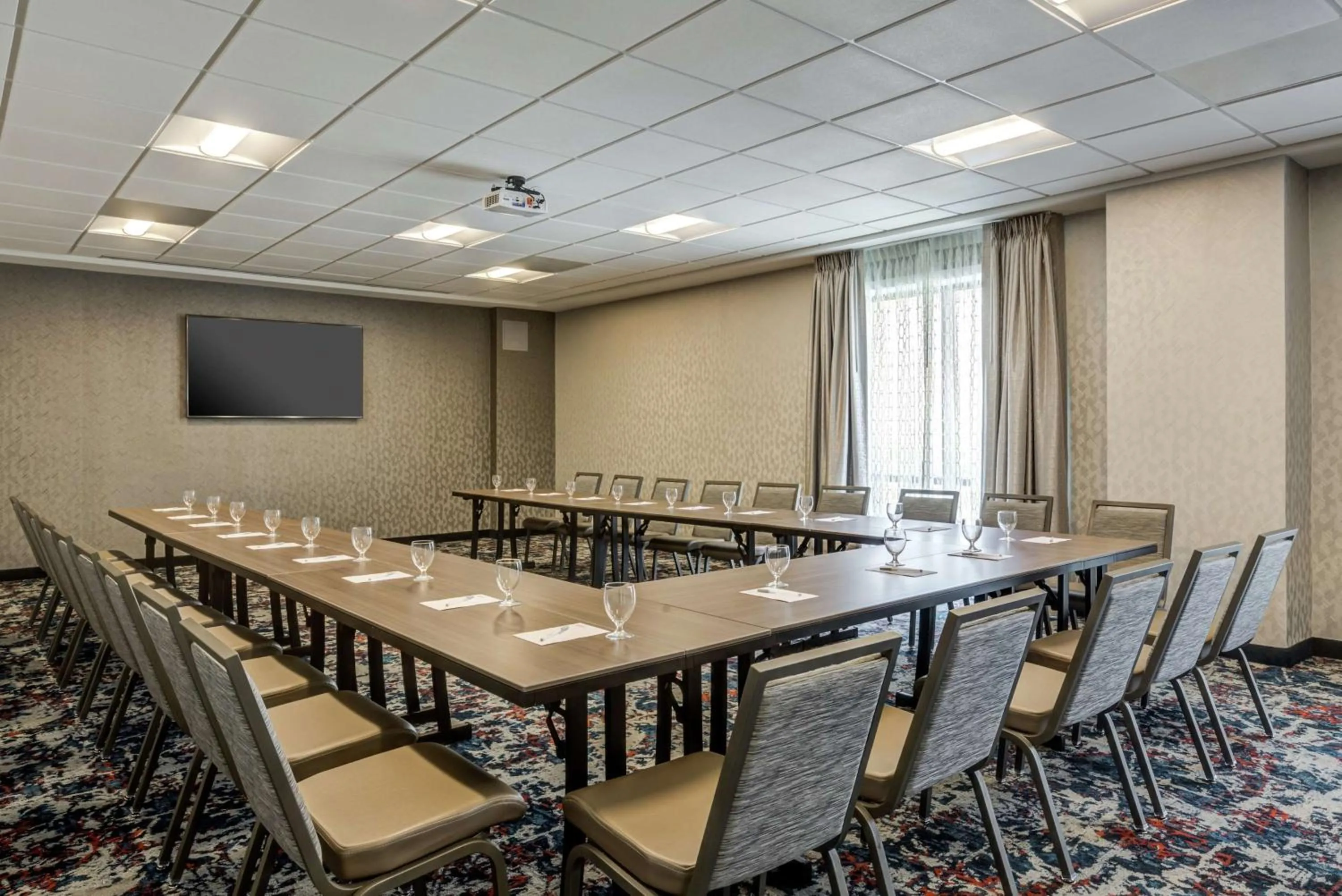 Meeting/conference room in Hilton Garden Inn Boston Waltham