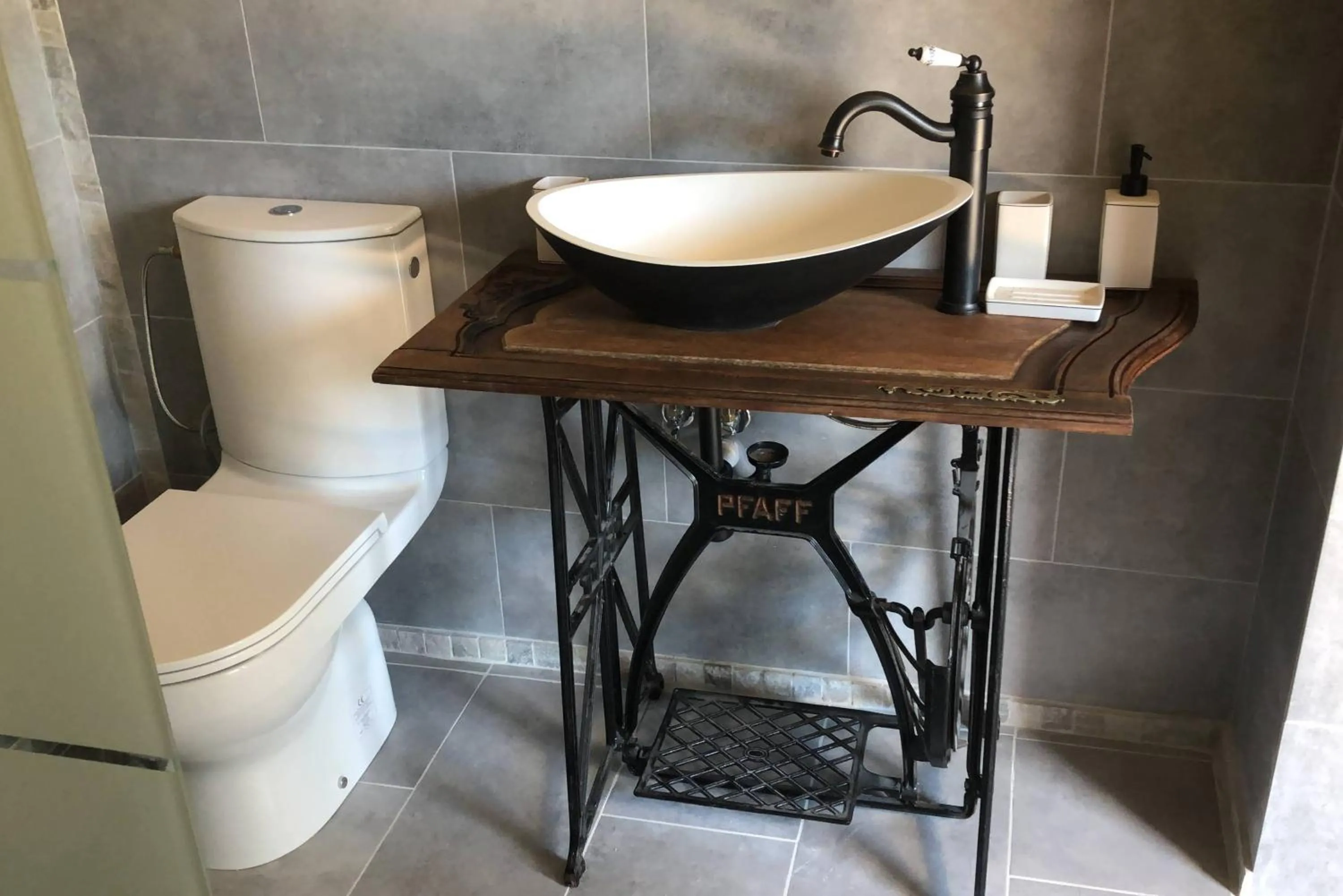 Toilet in Residence La Borde