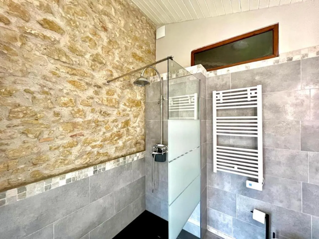 Shower in Residence La Borde