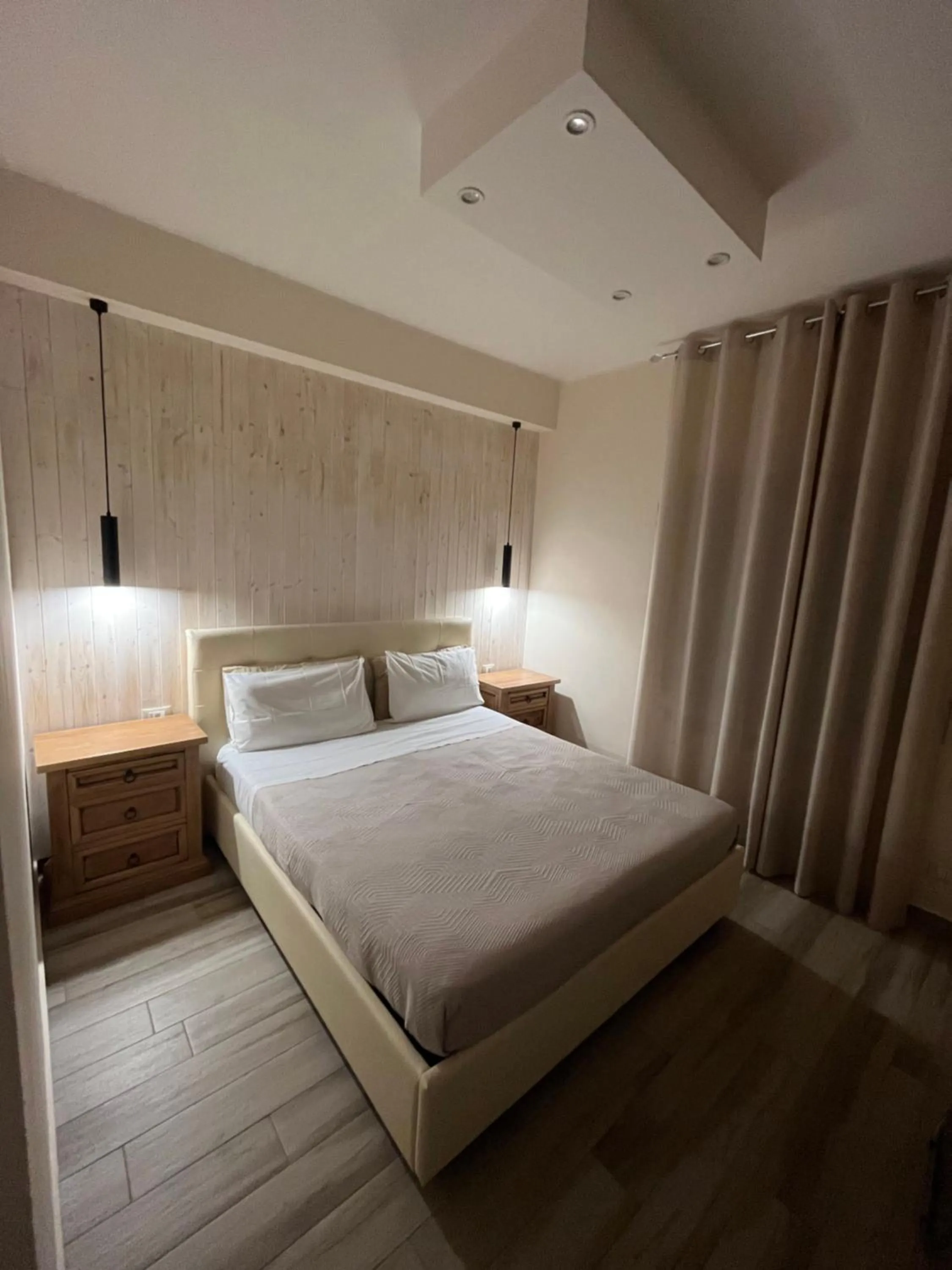 Bedroom, Bed in Donna Viruzza