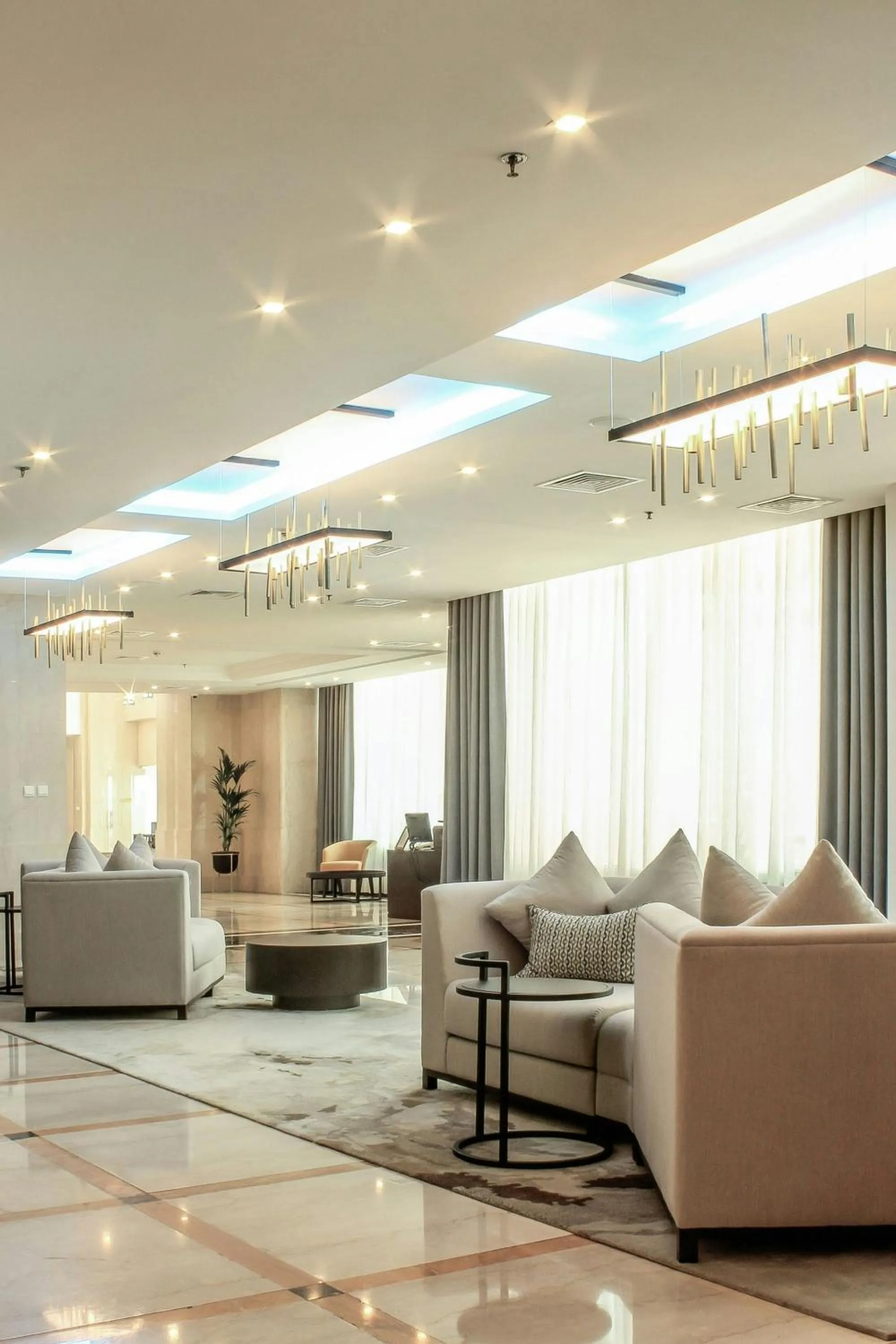 Lobby or reception in Marriott Executive Apartments Manama, Bahrain