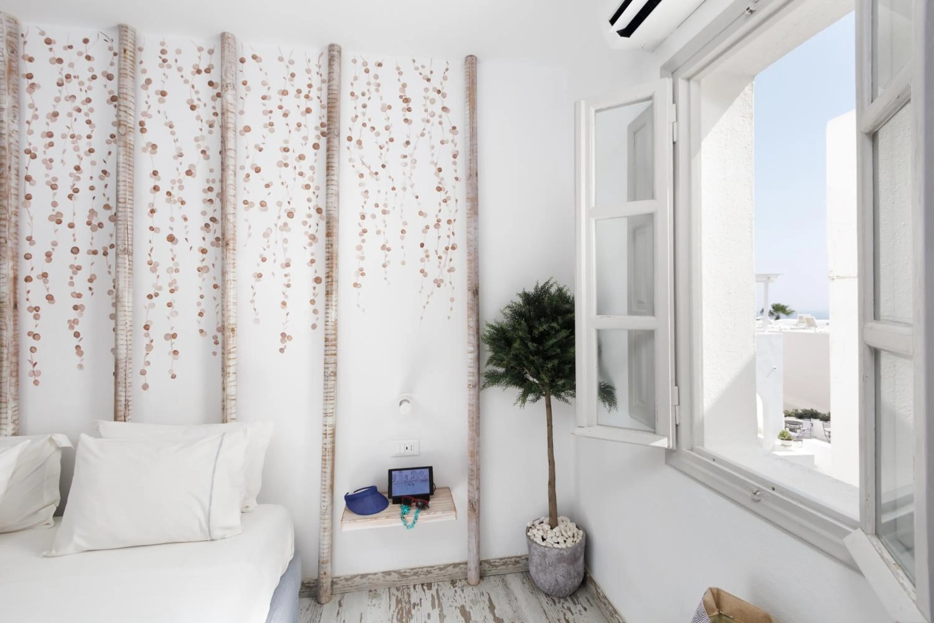 Bed in The Museum Project Oia