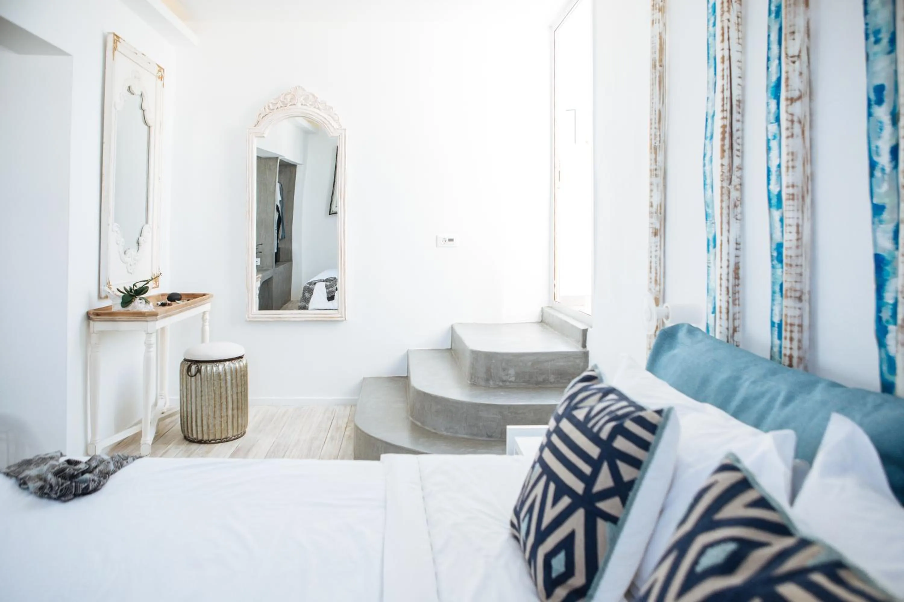 Bed in The Museum Project Oia