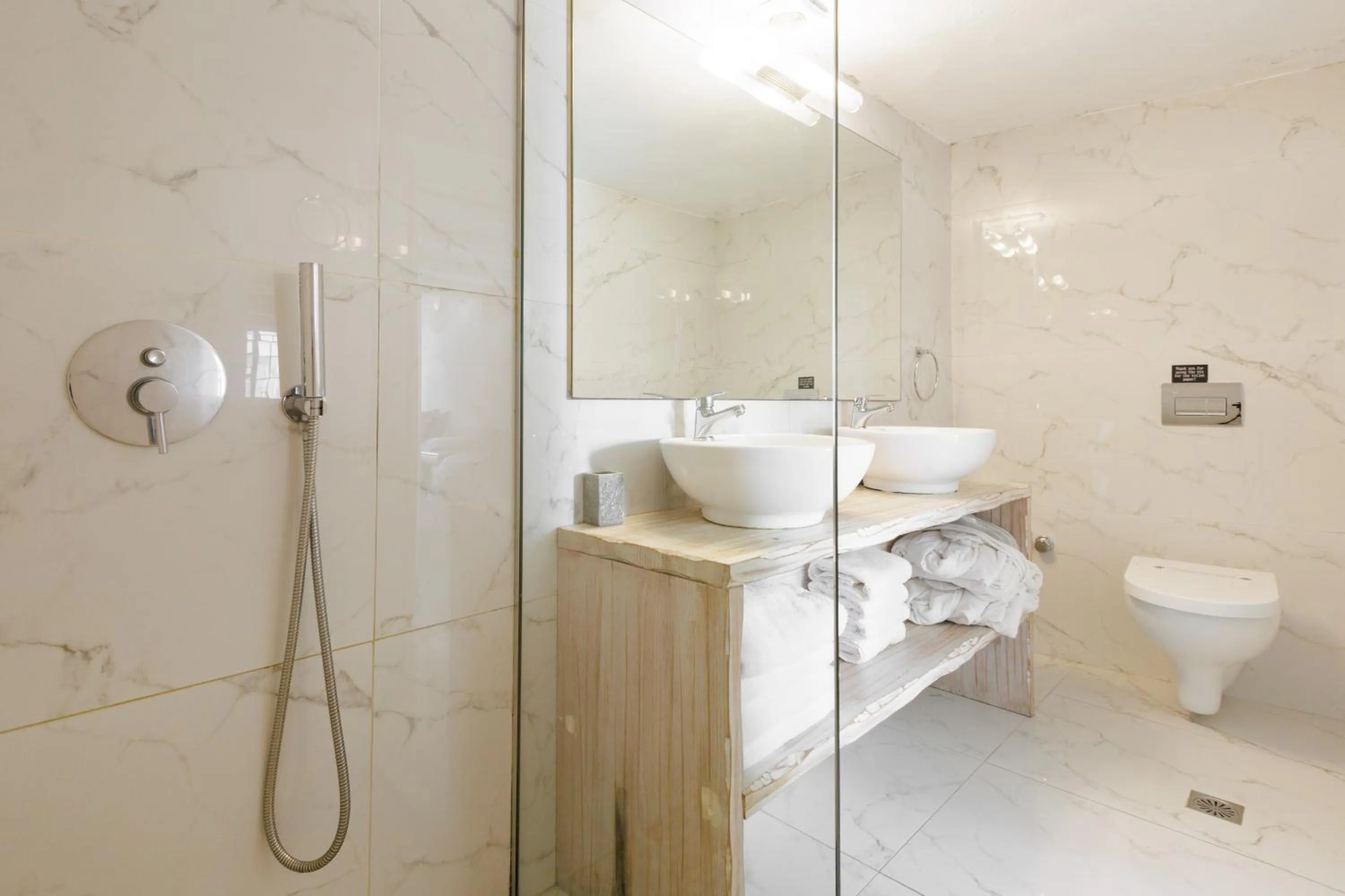 Shower in The Museum Project Oia