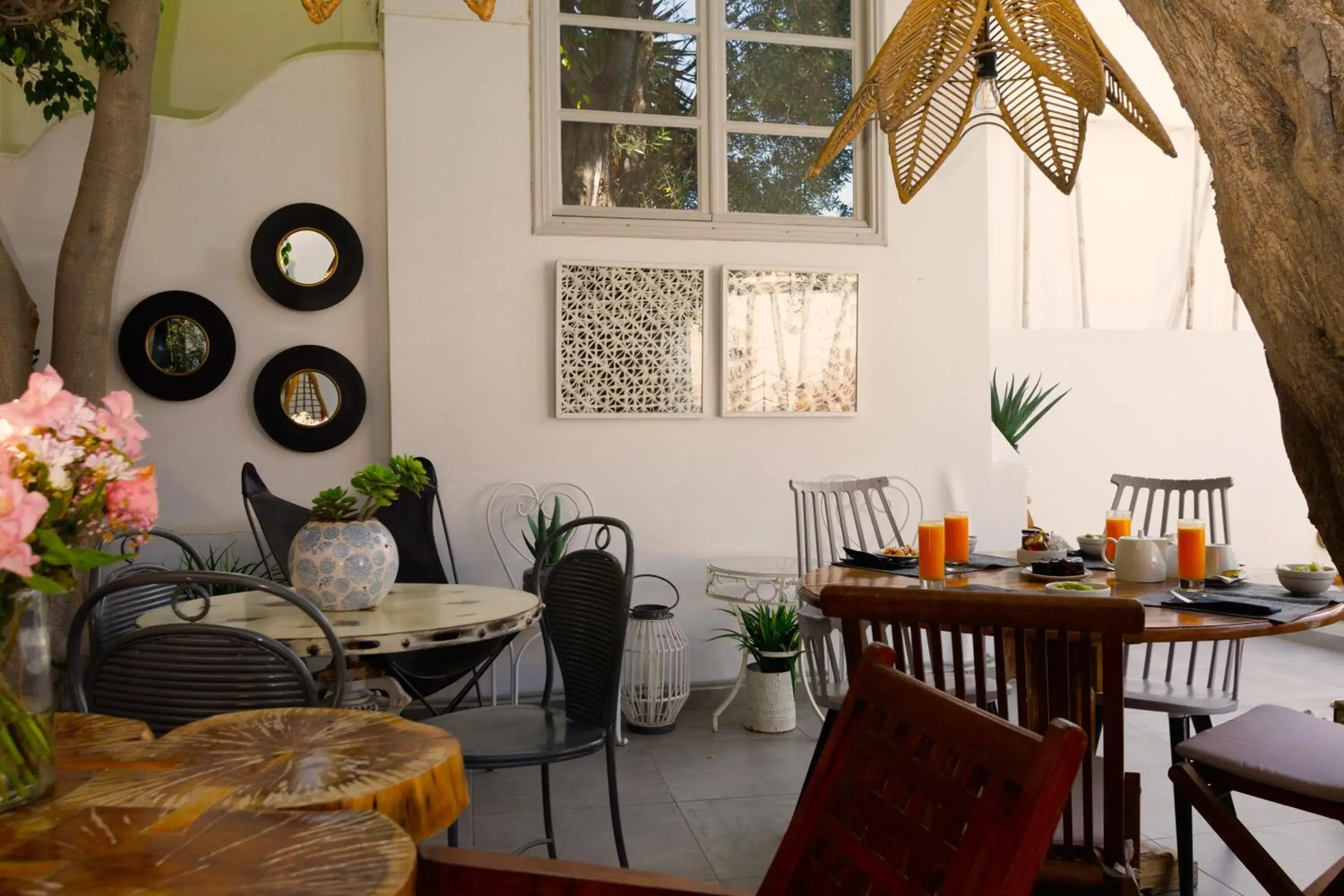 Lounge or bar in The Museum Project Oia Lounge or bar in The Museum Project Oia