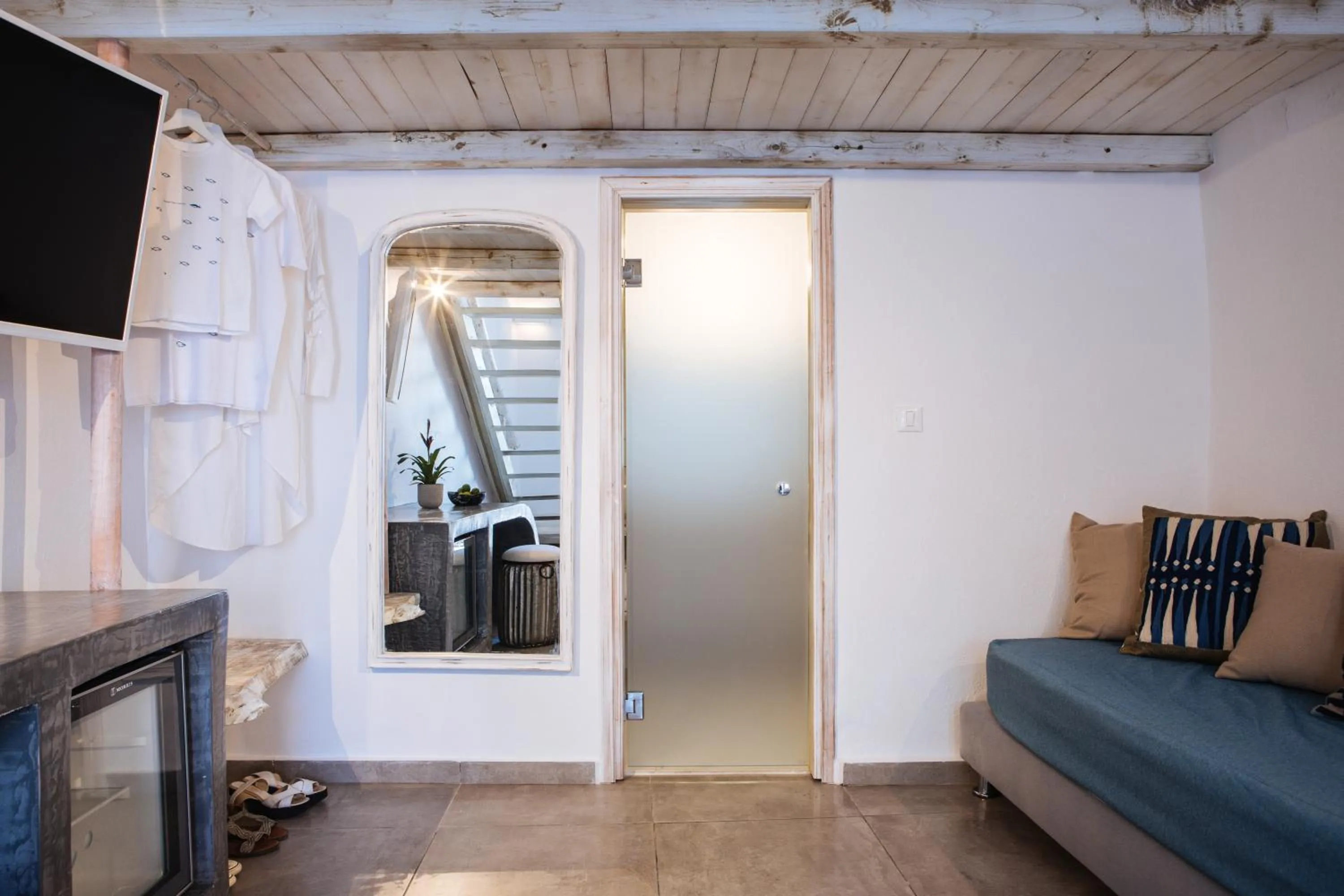 TV and multimedia in The Museum Project Oia