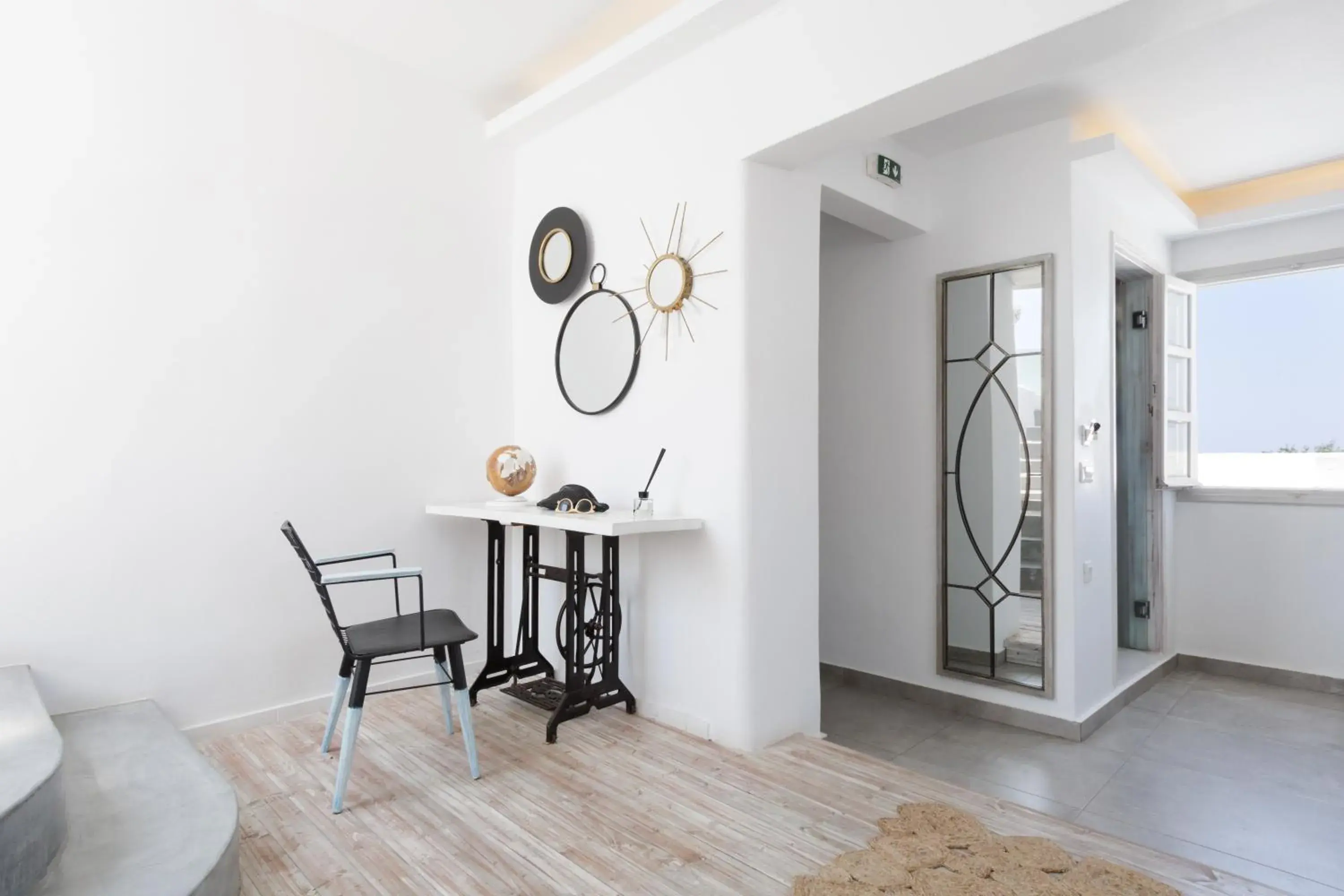 Facade/entrance in The Museum Project Oia Facade/entrance in The Museum Project Oia