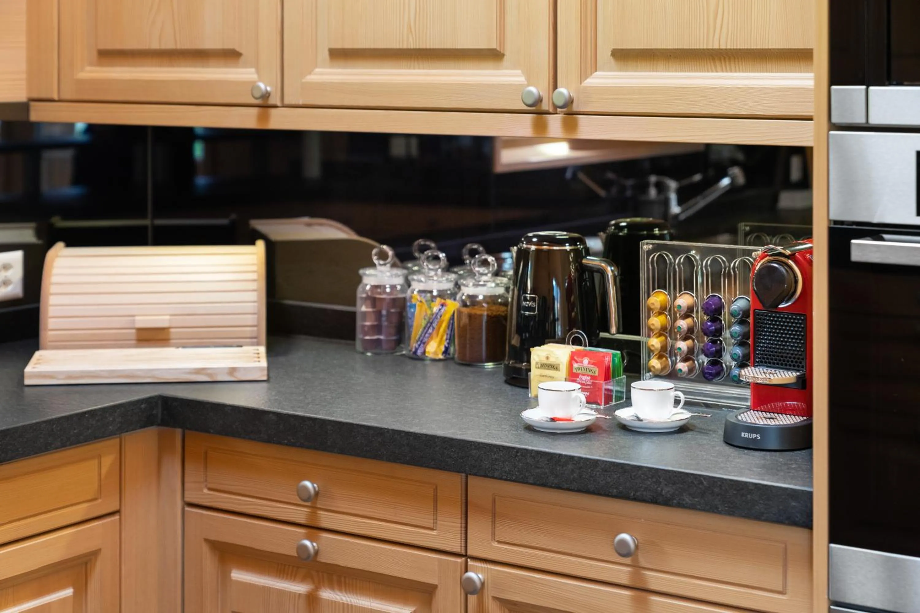 Coffee/tea facilities in Chalet Alia and Apartments-Grindelwald by Swiss Hotel Apartments