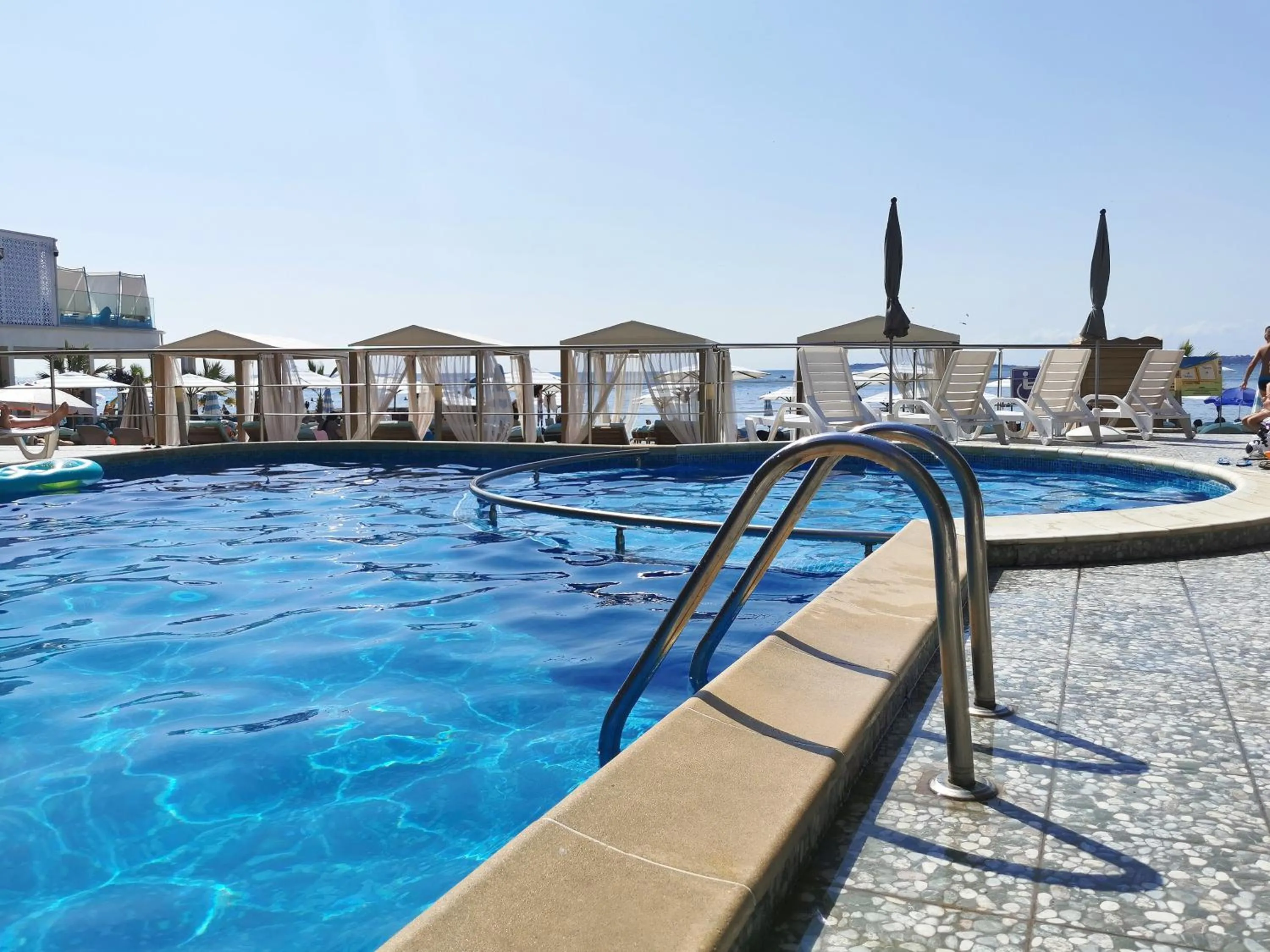 Swimming pool in Beachfront Smart Homes by Marty's