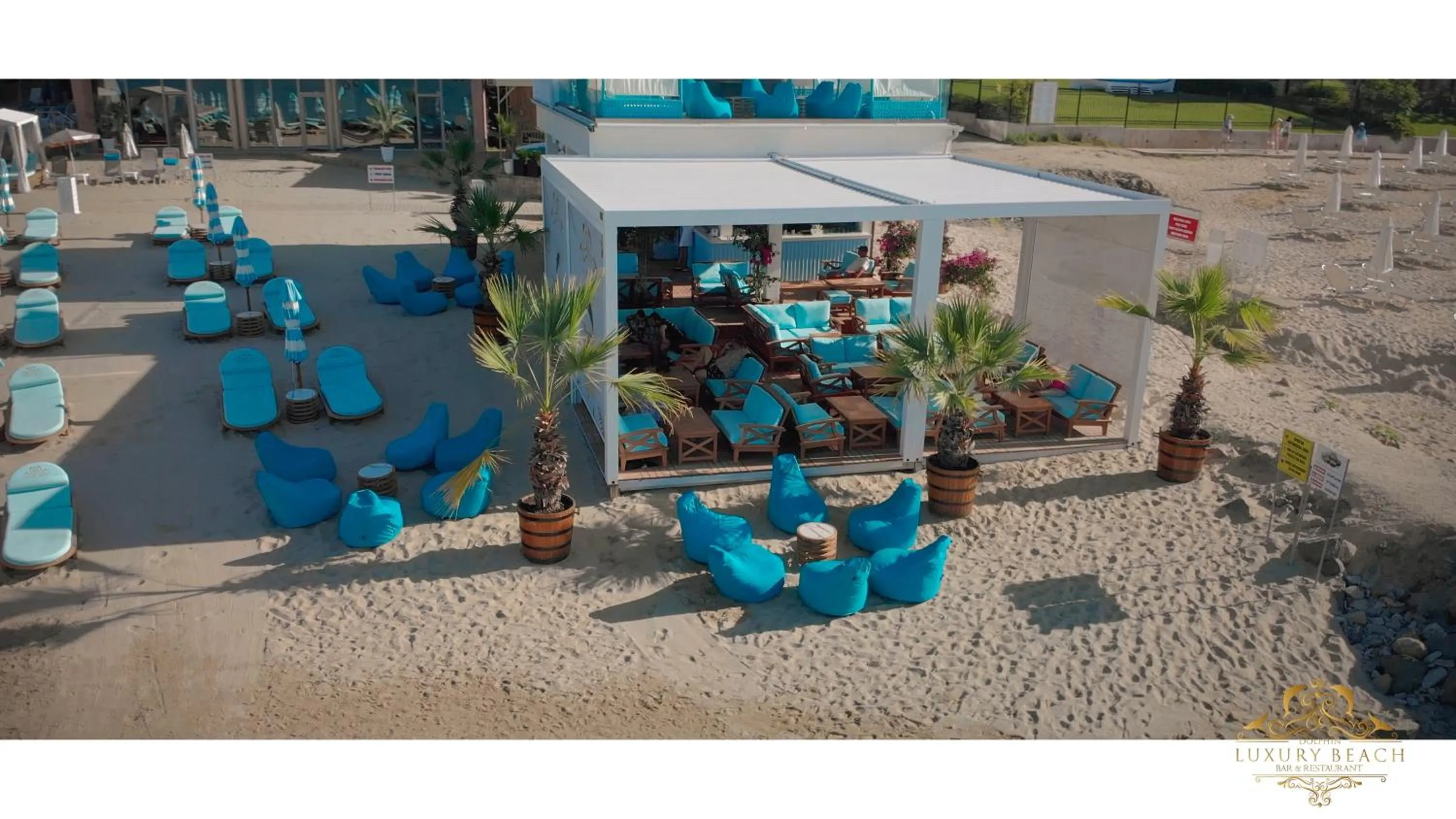 Lounge or bar in Beachfront Smart Homes by Marty's