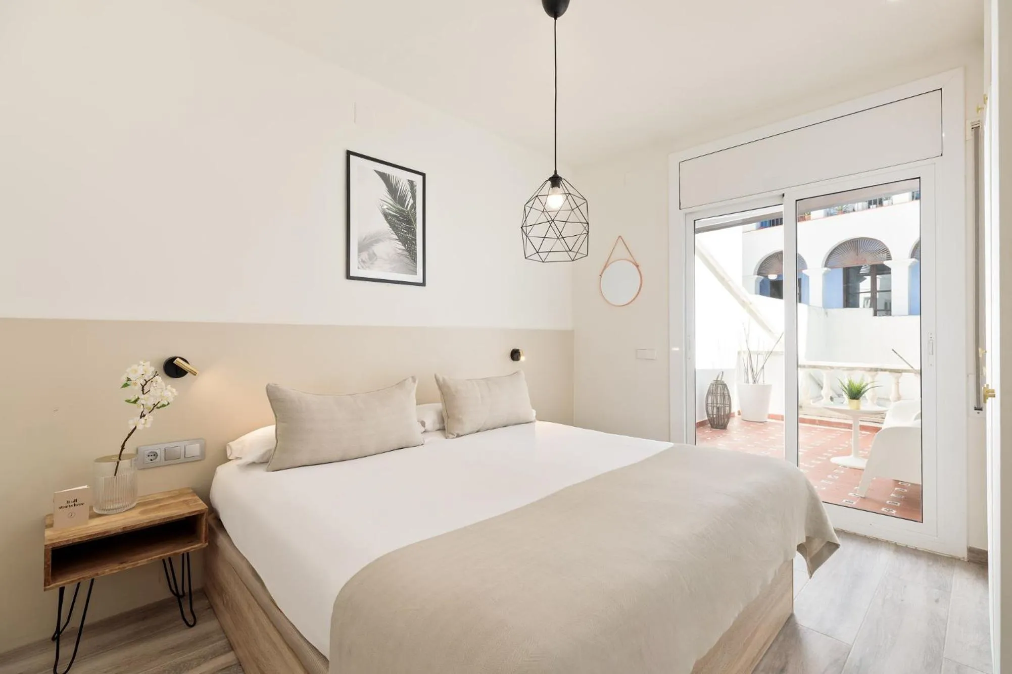 Bed in Sitges Group Blue&White