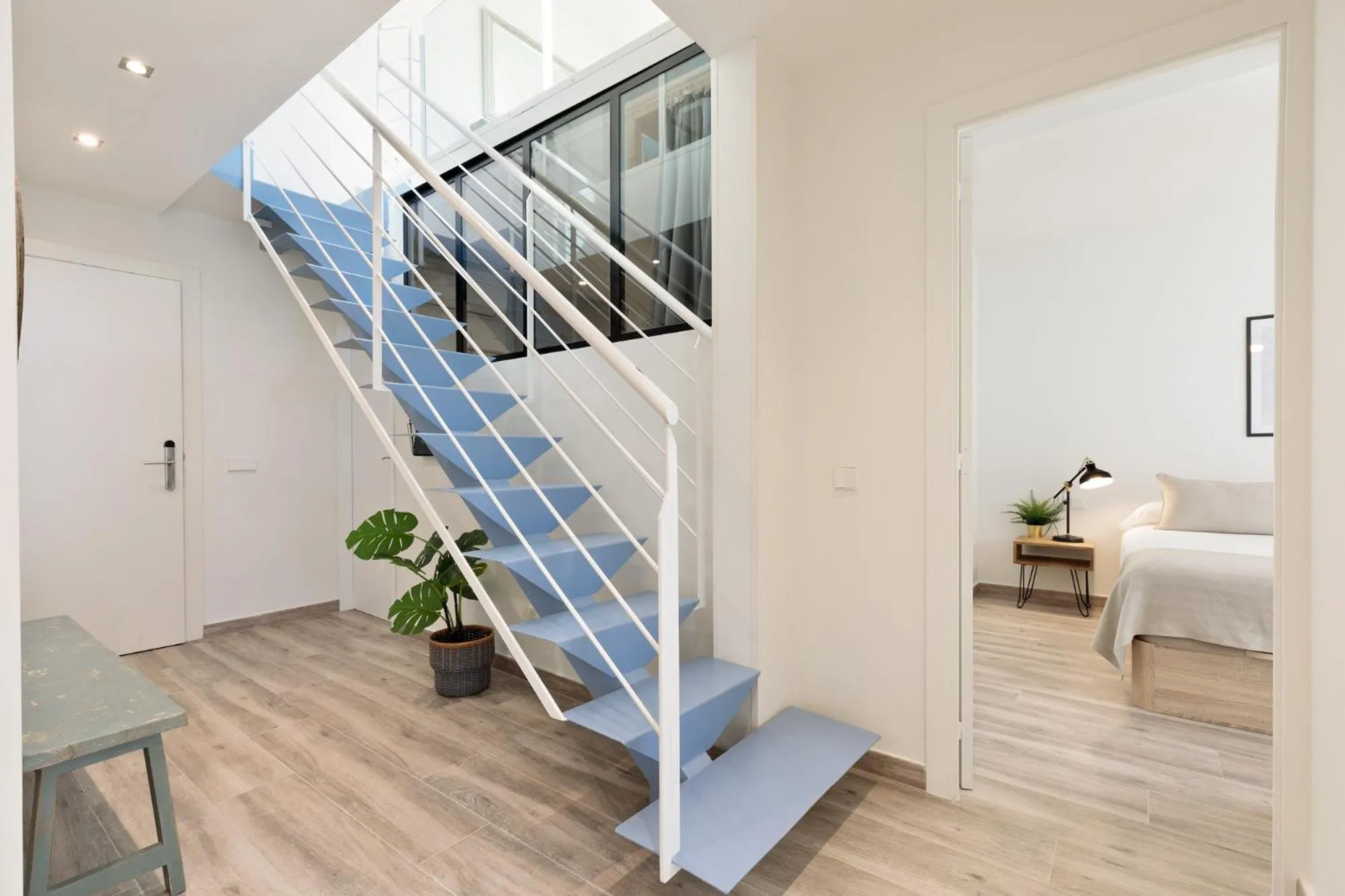 Photo of the whole room, Bed in Sitges Group Blue&White