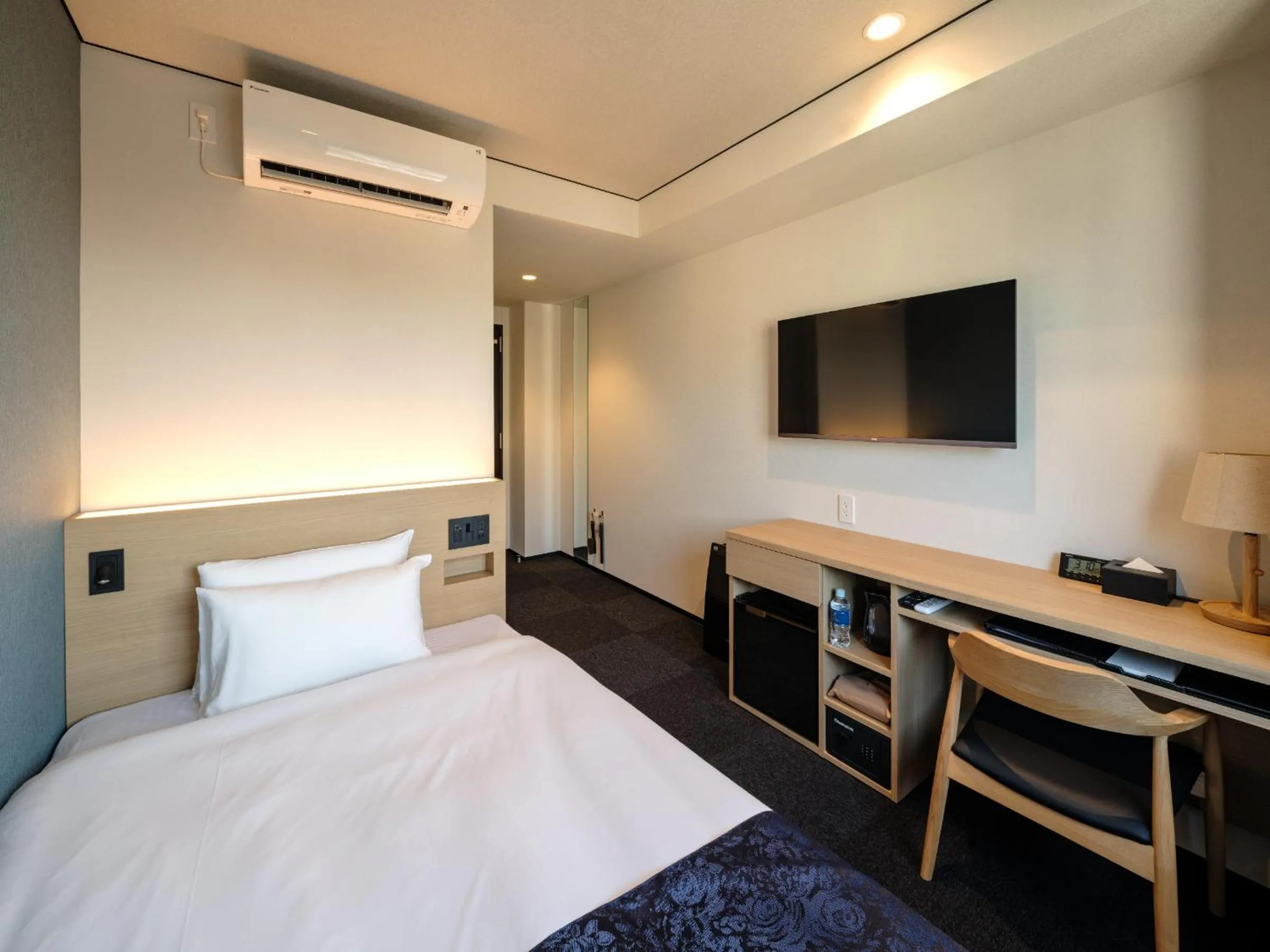 Bed in HOTEL SUI HAMAMATSU by ABEST