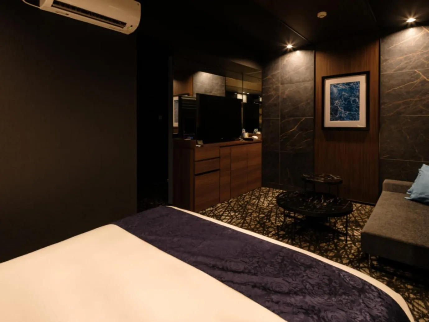 Photo of the whole room, Bed in HOTEL SUI HAMAMATSU by ABEST