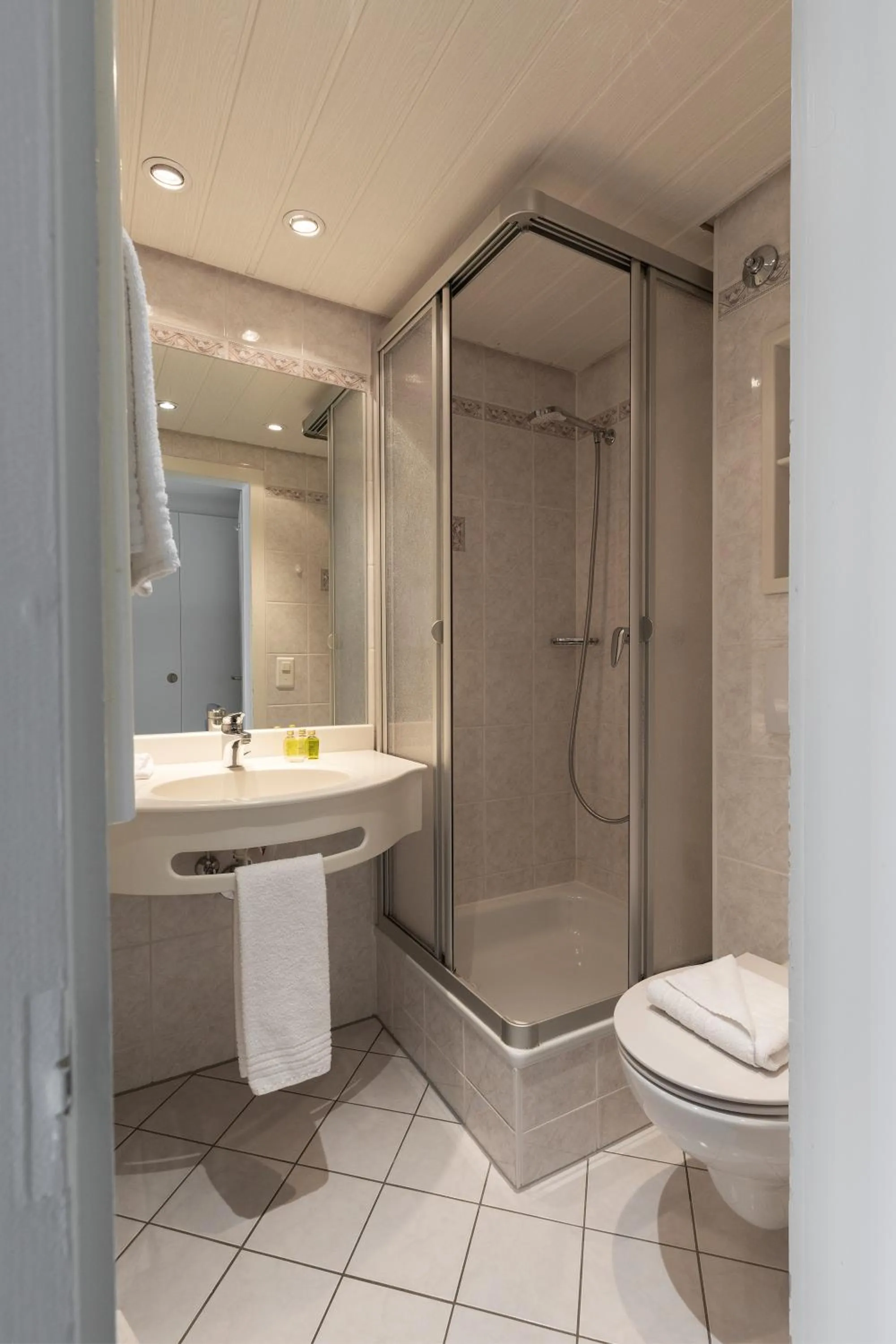 Hotel Europa Suites St Moritz