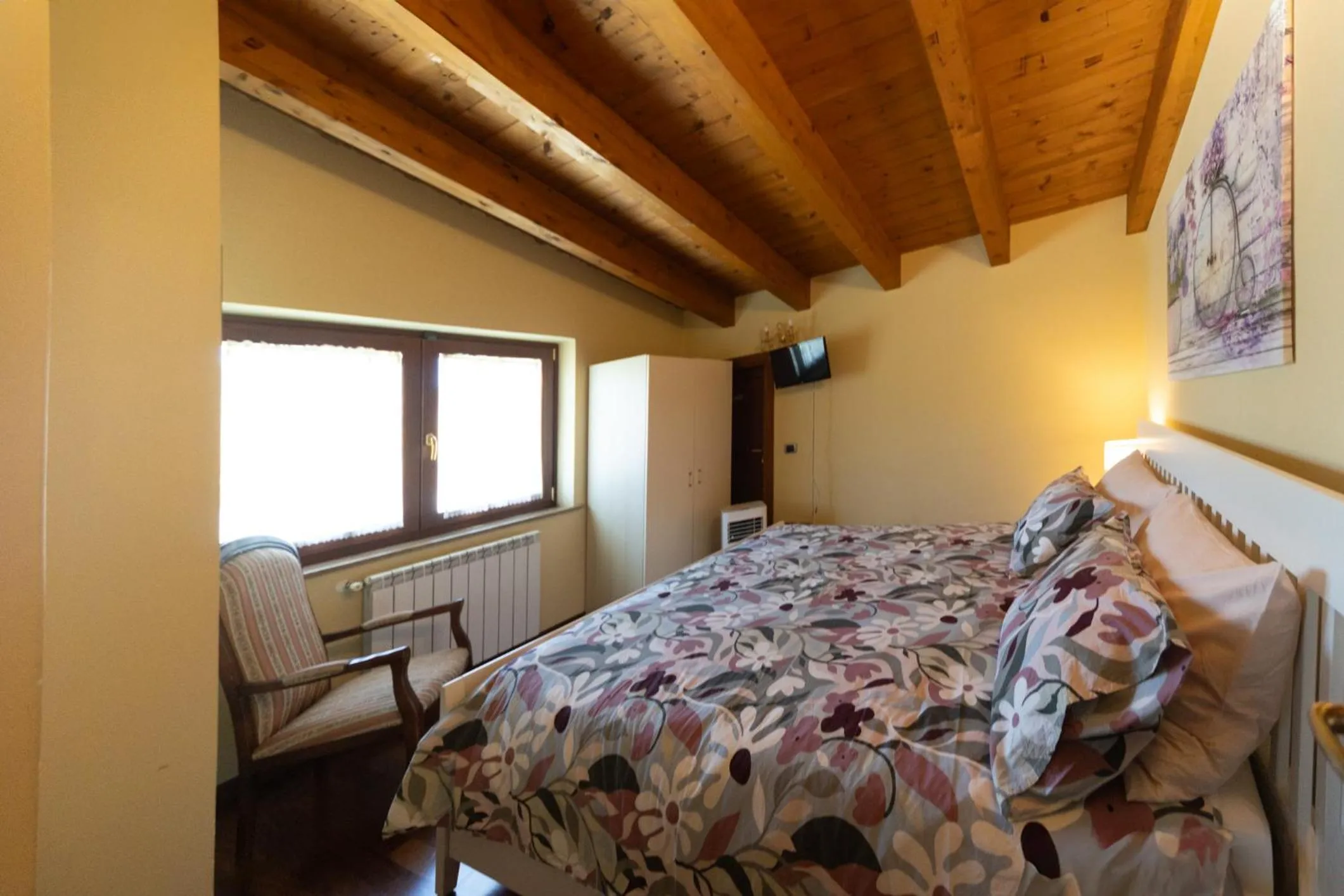 Bedroom, Bed in Santa Maria Apartments