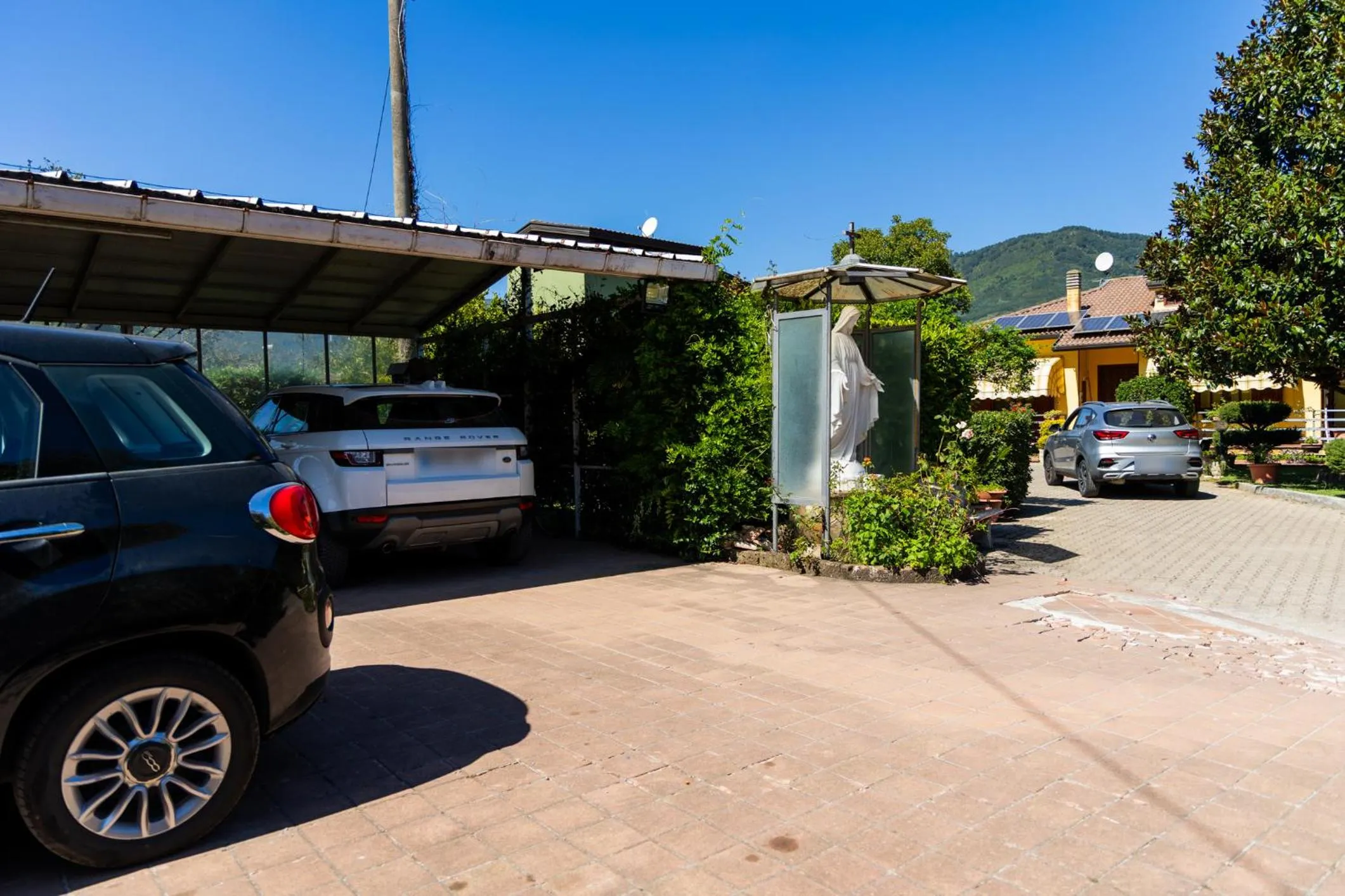 Parking in Santa Maria Apartments