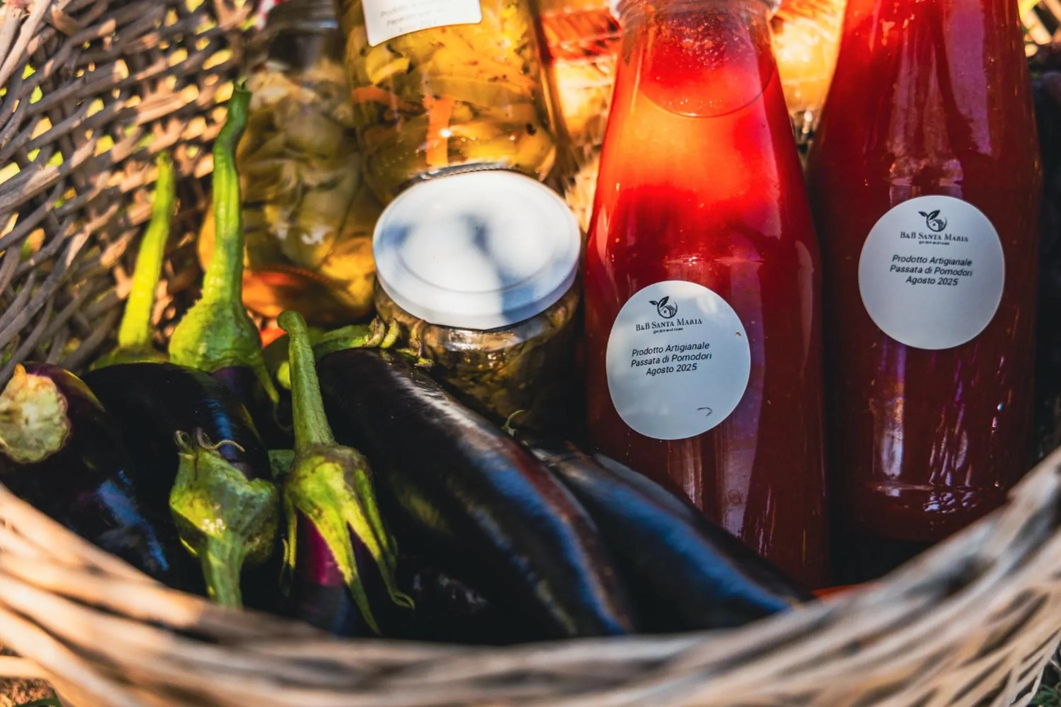 Food in Santa Maria Apartments