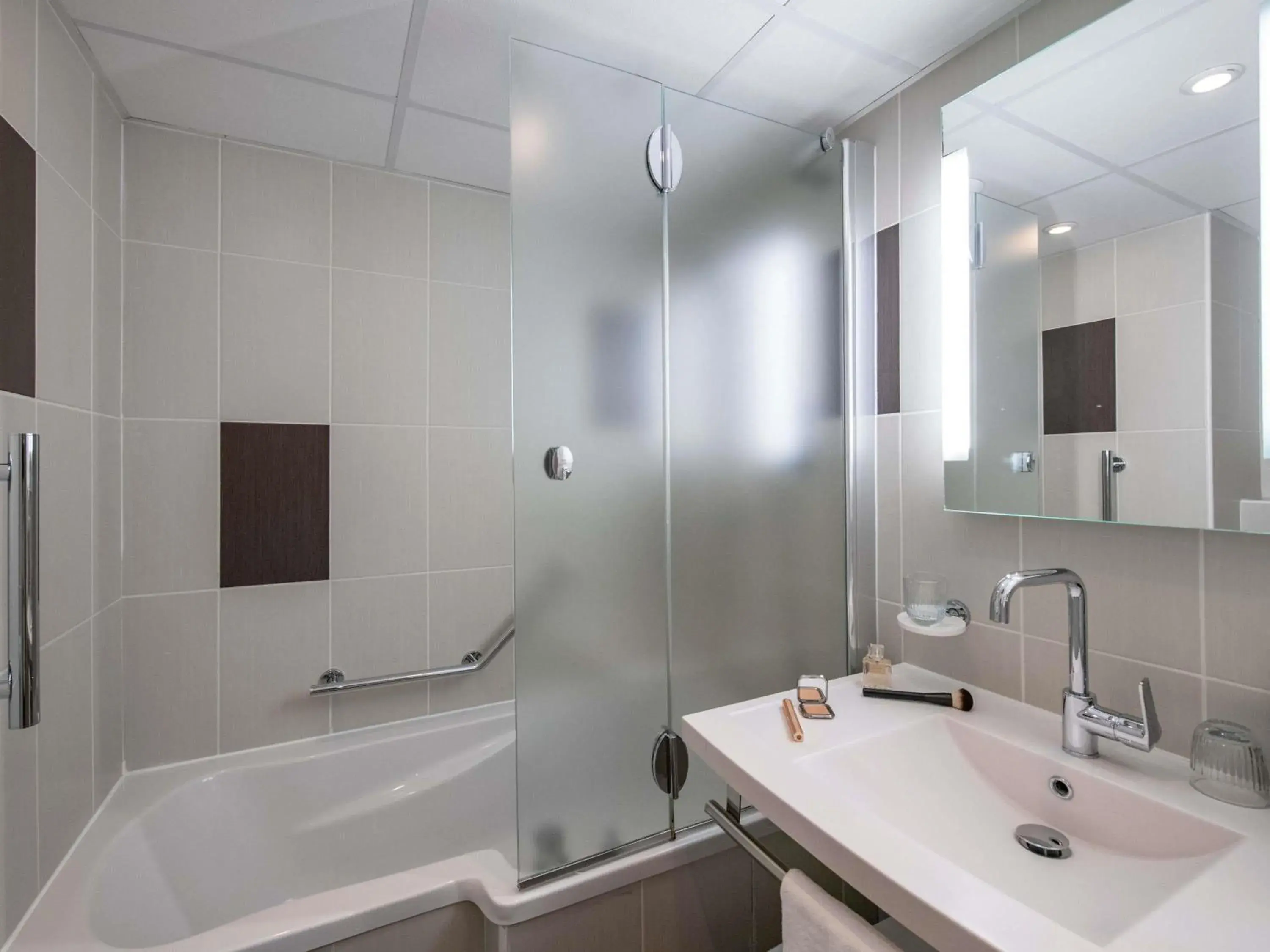 Bedroom in ibis Styles Nice Aéroport Arenas Bedroom in ibis Styles Nice Aéroport Arenas