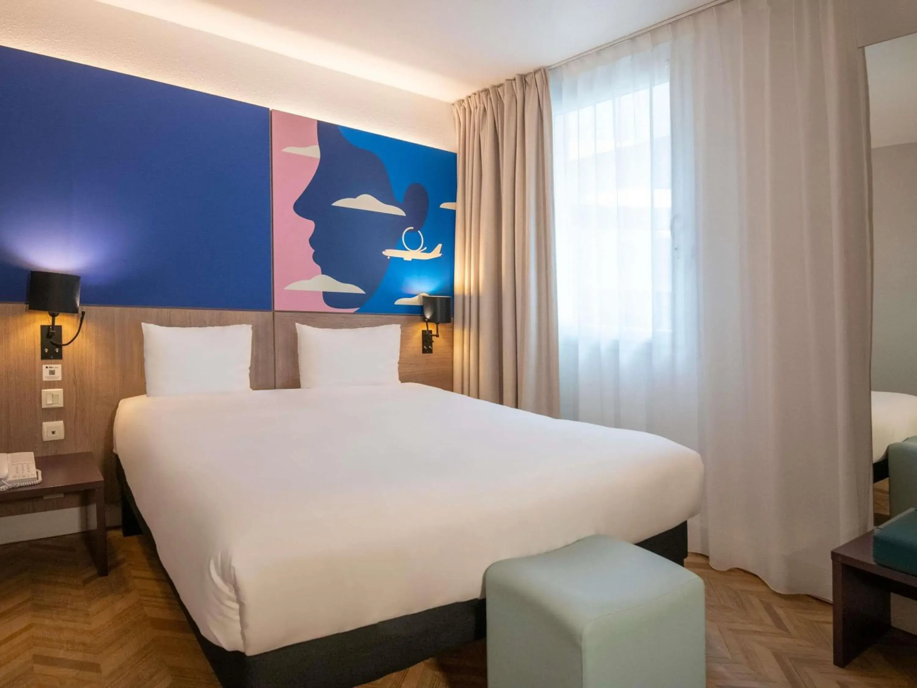 Bedroom, Bed in ibis Styles Nice Aéroport Arenas Bedroom, Bed in ibis Styles Nice Aéroport Arenas