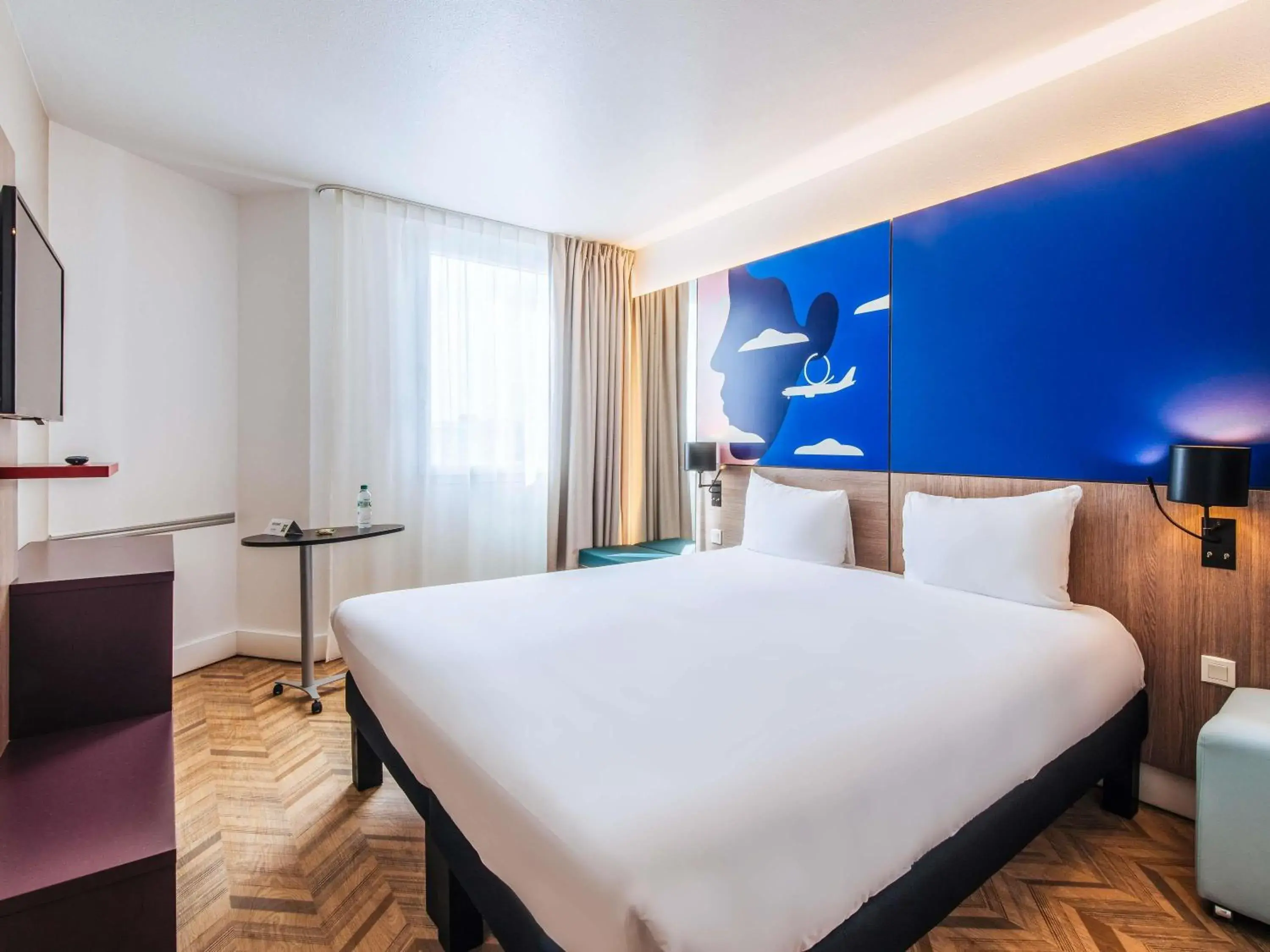 Property building, Bed in ibis Styles Nice Aéroport Arenas Property building, Bed in ibis Styles Nice Aéroport Arenas