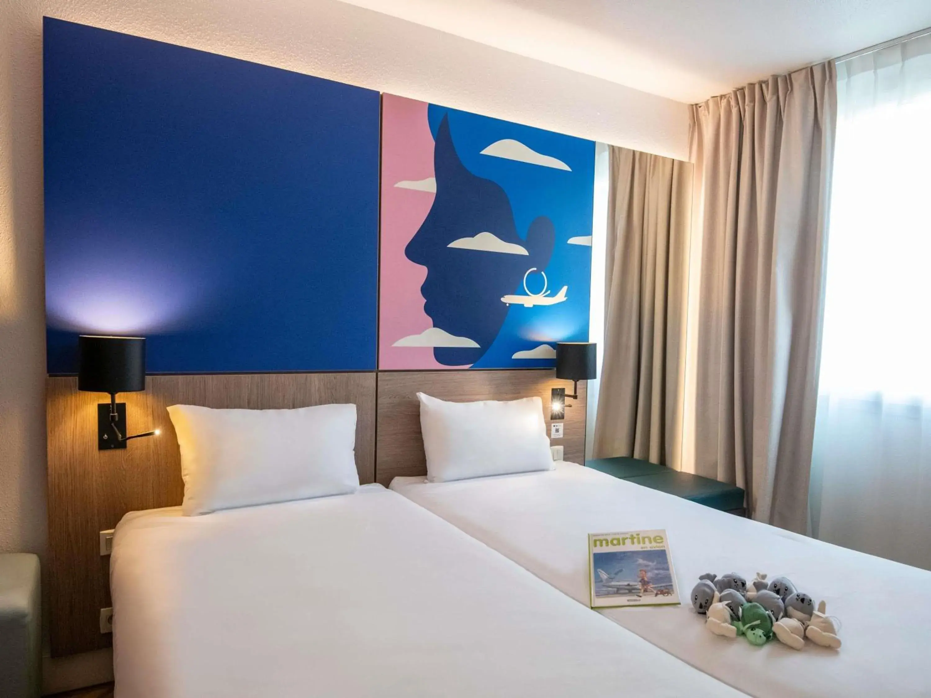 Bedroom, Bed in ibis Styles Nice Aéroport Arenas Bedroom, Bed in ibis Styles Nice Aéroport Arenas