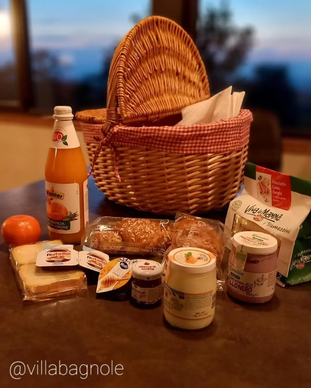 Breakfast in Villa Bagnole B&B - Holiday Apartments