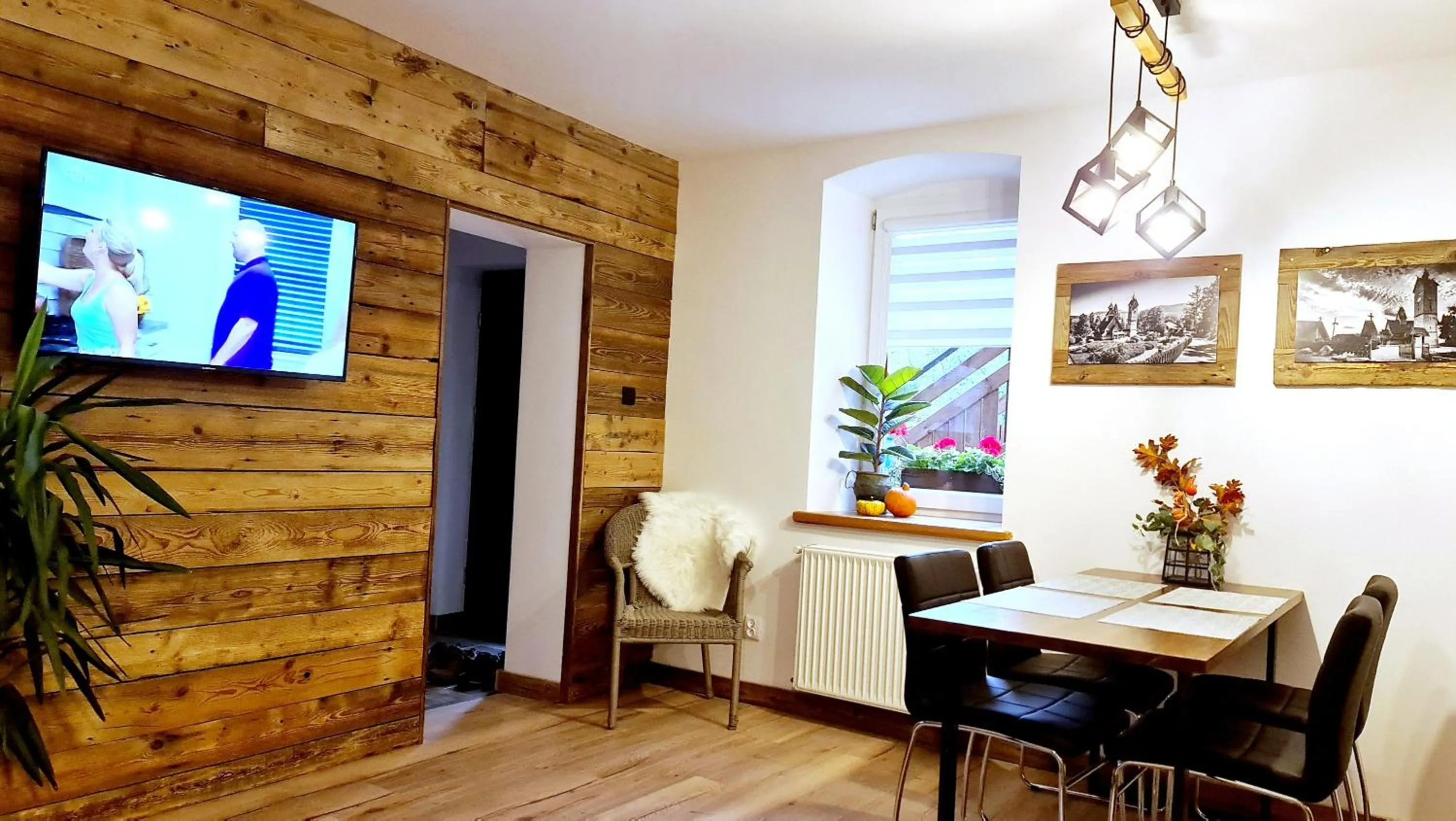 Communal lounge/ TV room in Stacja Sniezka