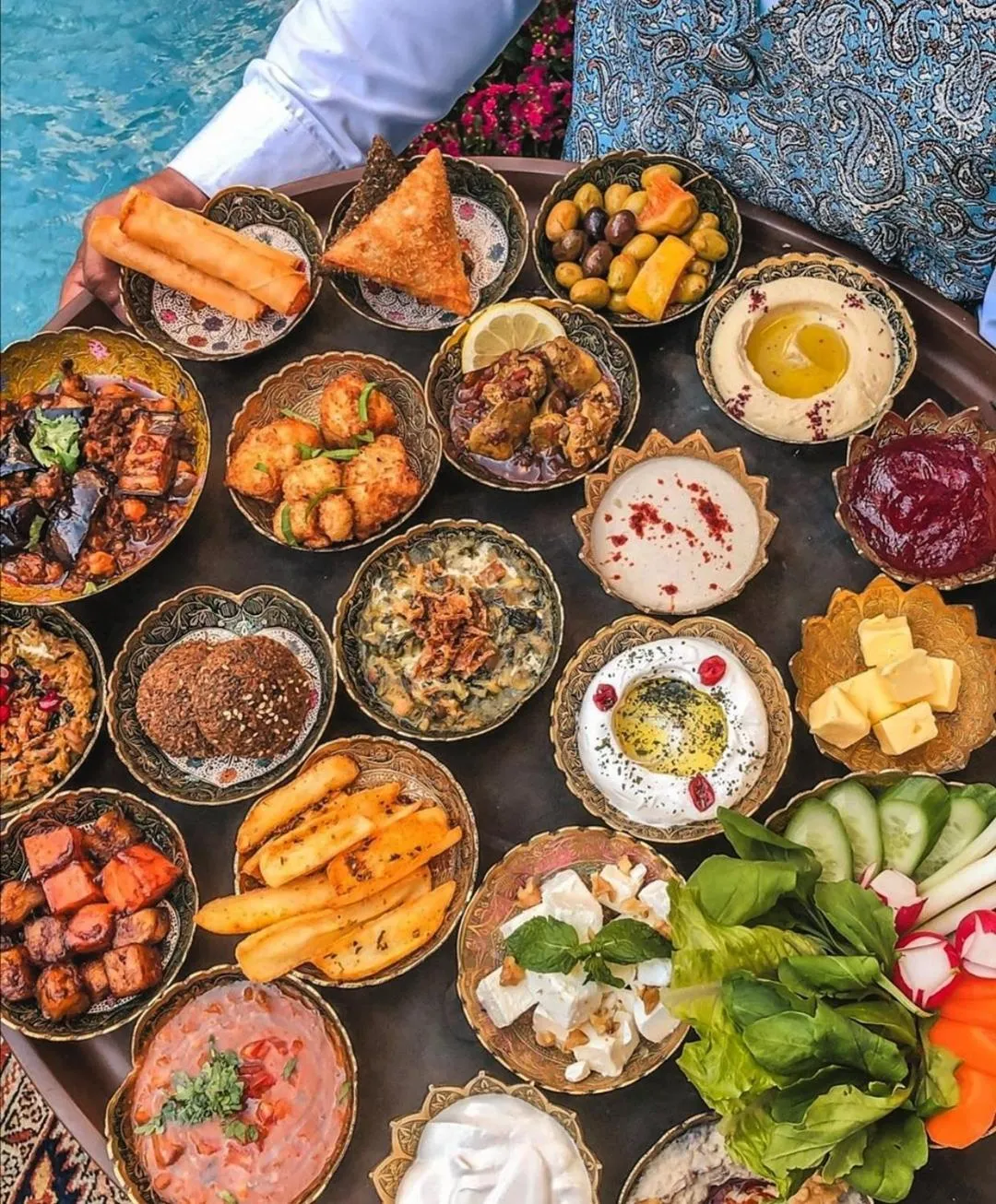 Restaurant/places to eat in Le Royal Hotel