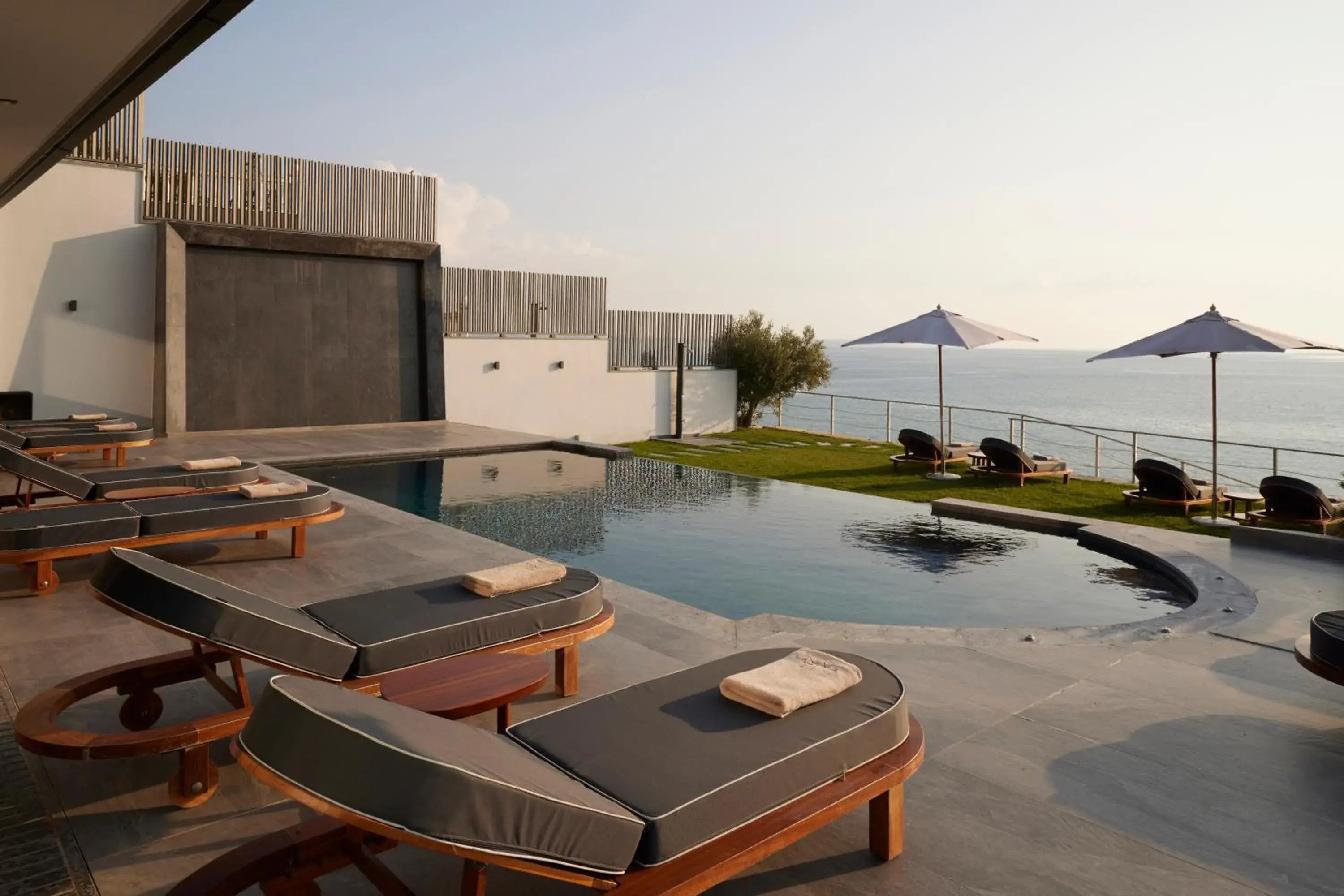 Villa OMNIA - Luxury Bound on Earth Villa OMNIA - Luxury Bound on Earth