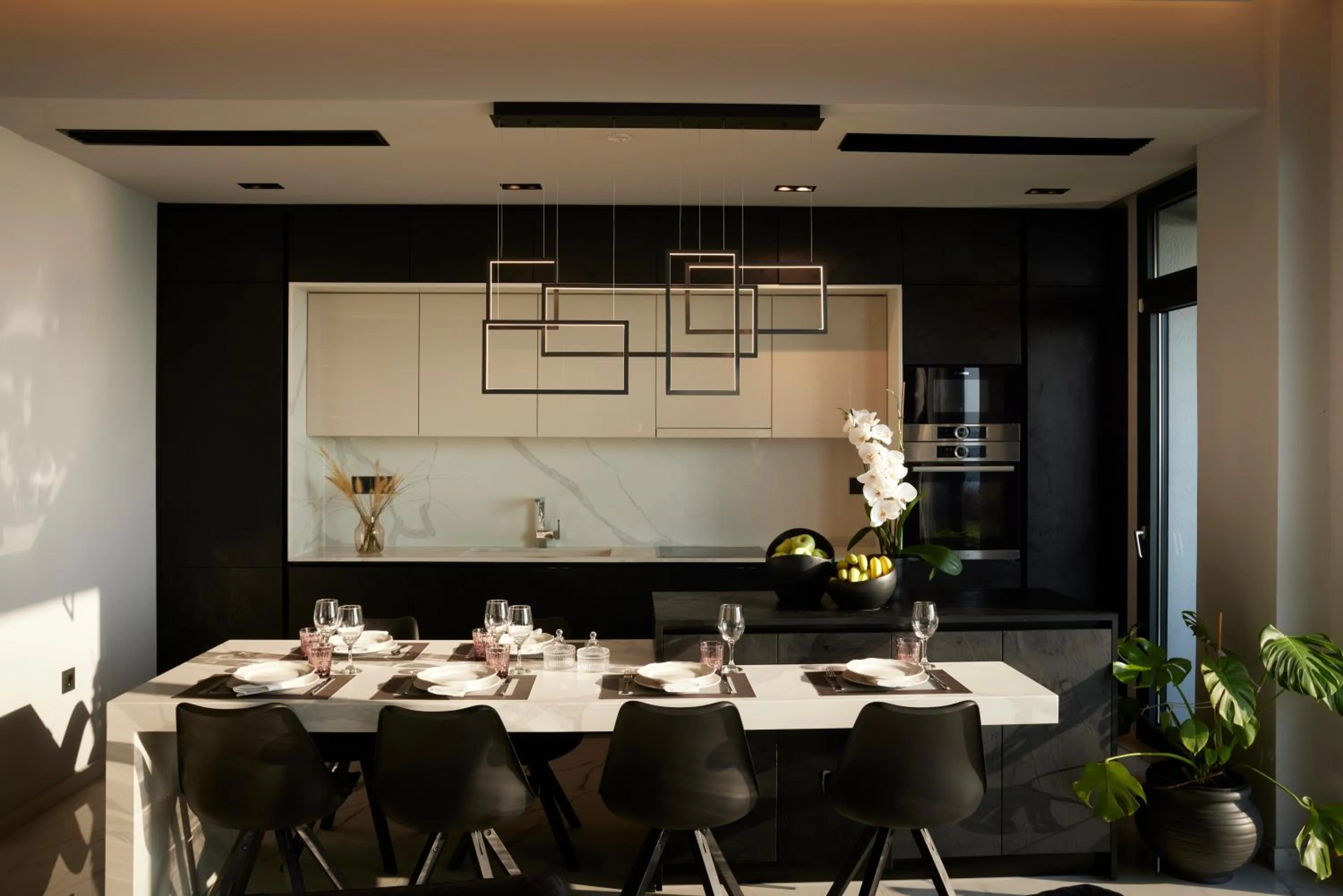 Kitchen or kitchenette in Villa OMNIA - Luxury Bound on Earth