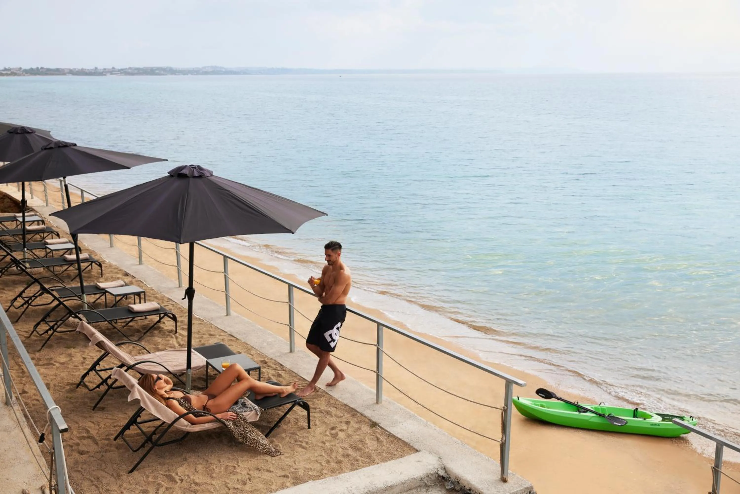 Day in Villa OMNIA - Luxury Bound on Earth