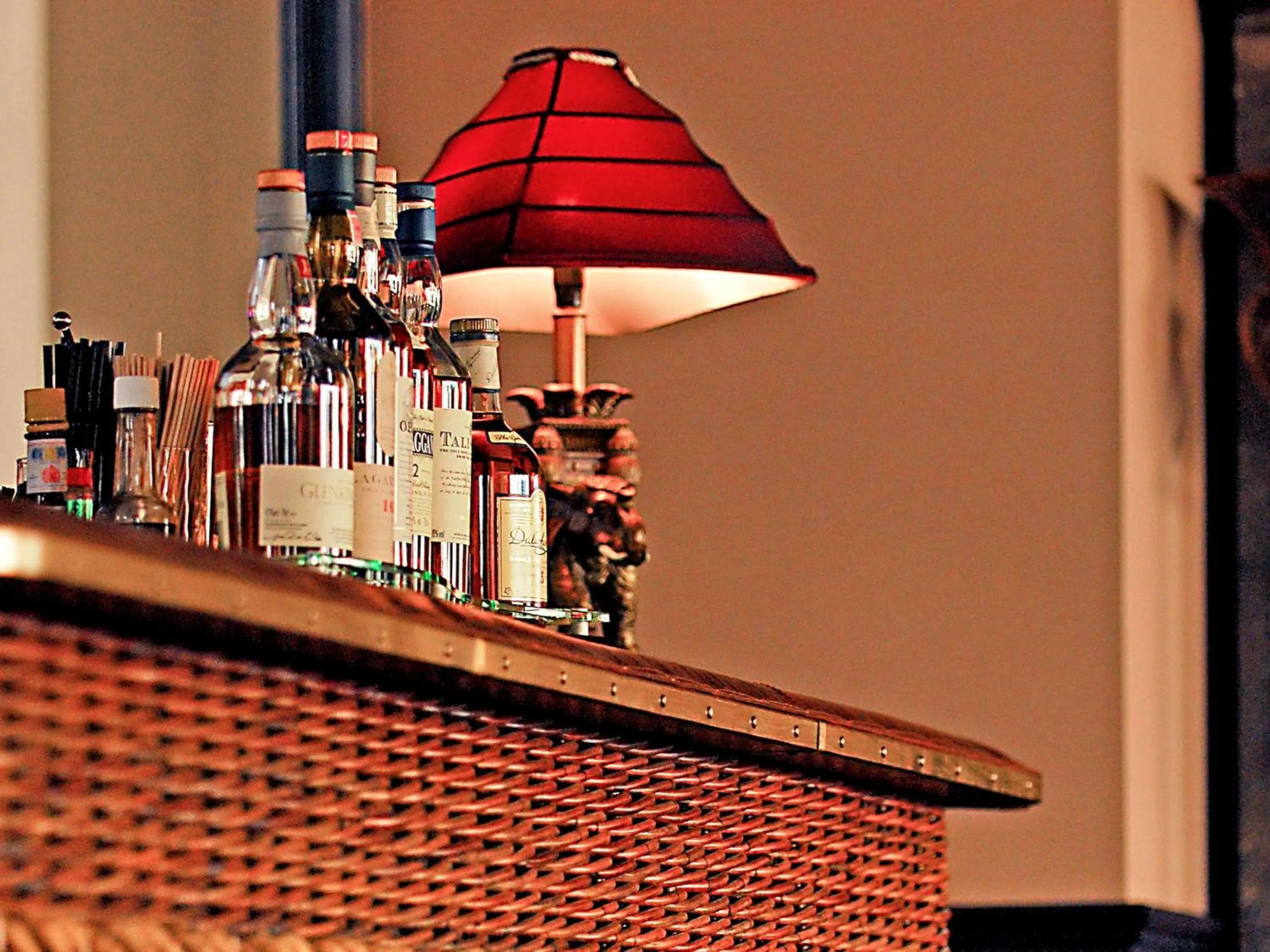 Lounge or bar in Royal Emeraude Hotel Dinard - MGallery Collection