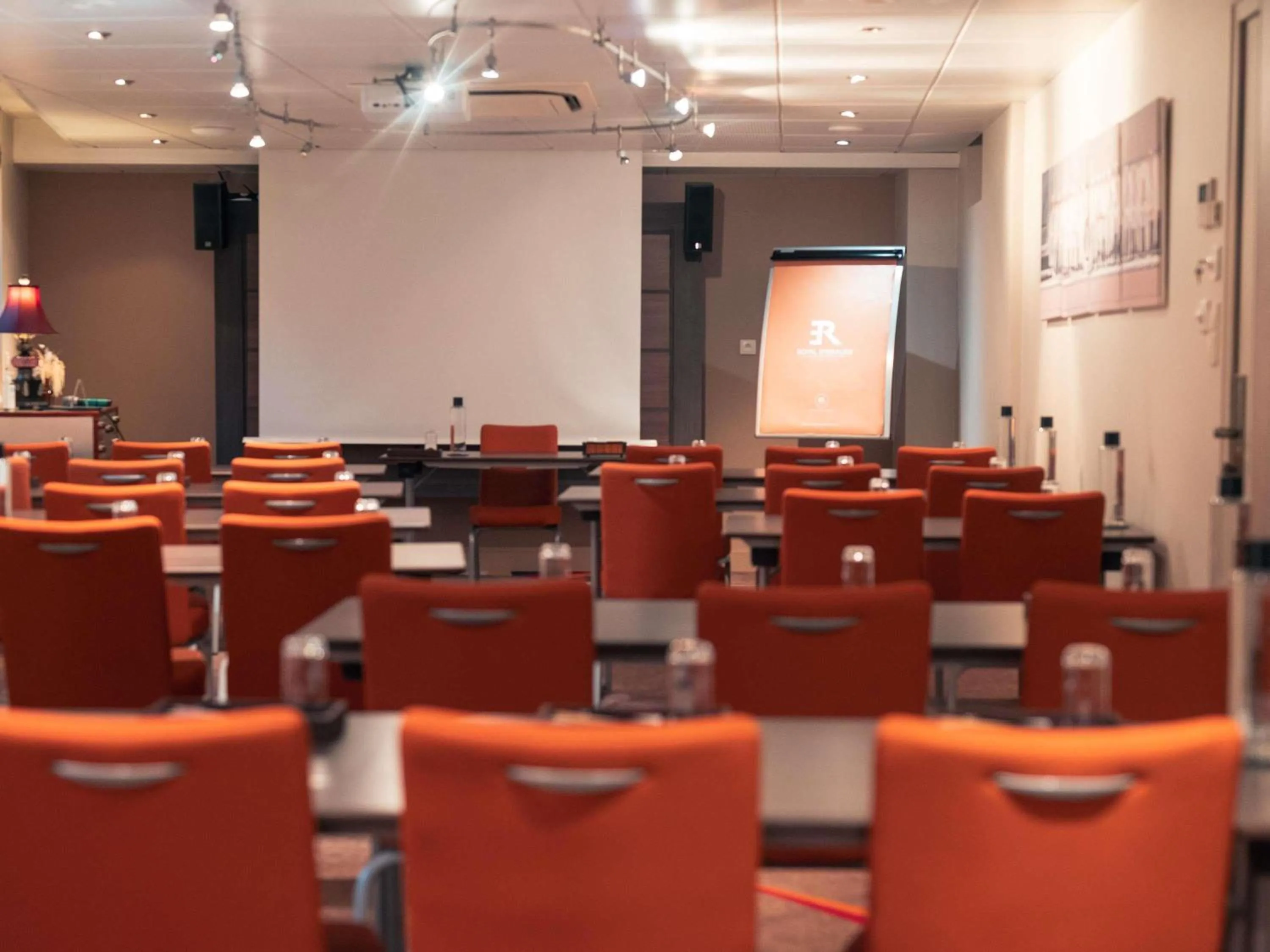 Meeting/conference room in Royal Emeraude Hotel Dinard - MGallery Collection
