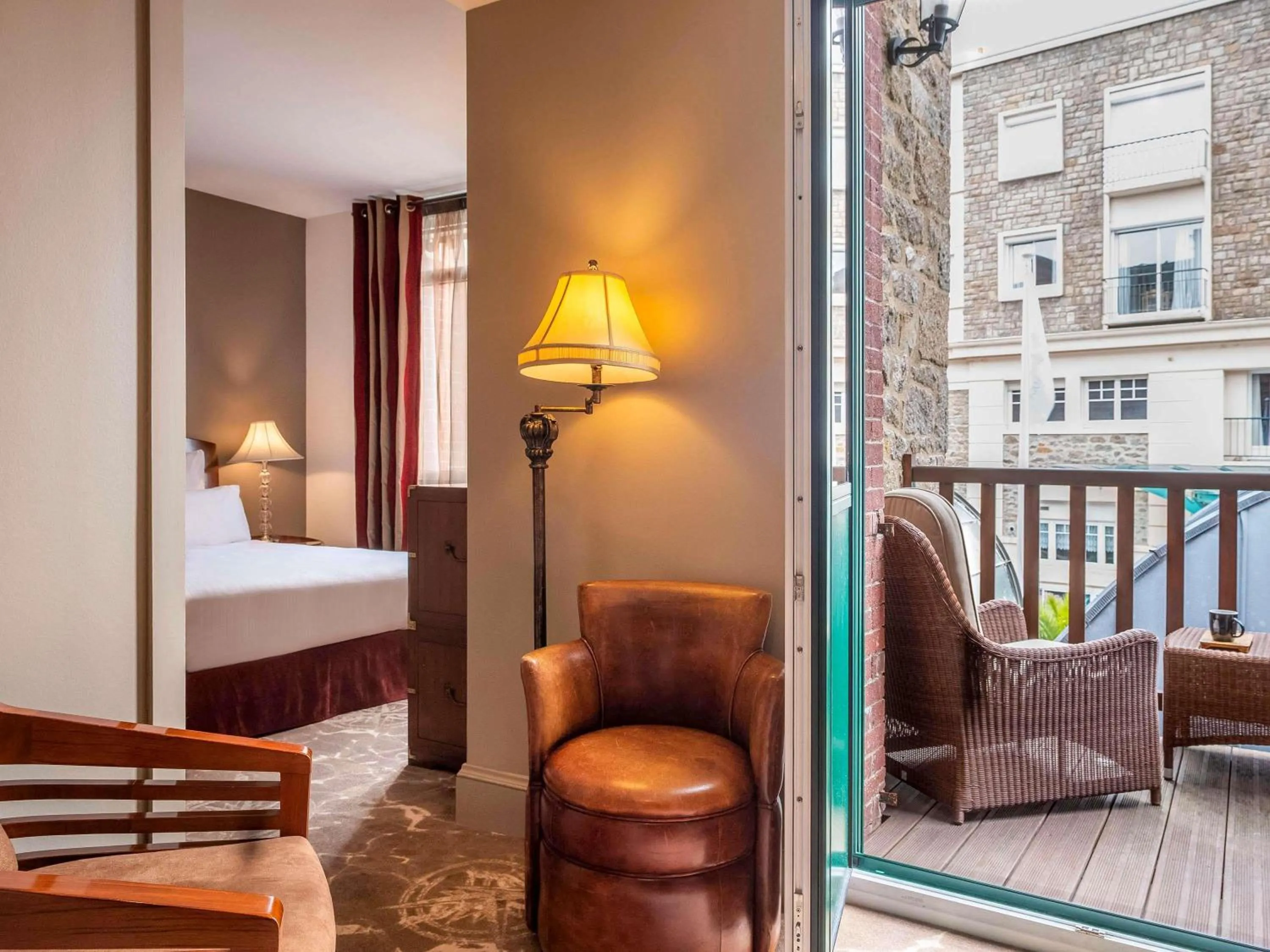 Bedroom, Bed in Royal Emeraude Hotel Dinard - MGallery Collection