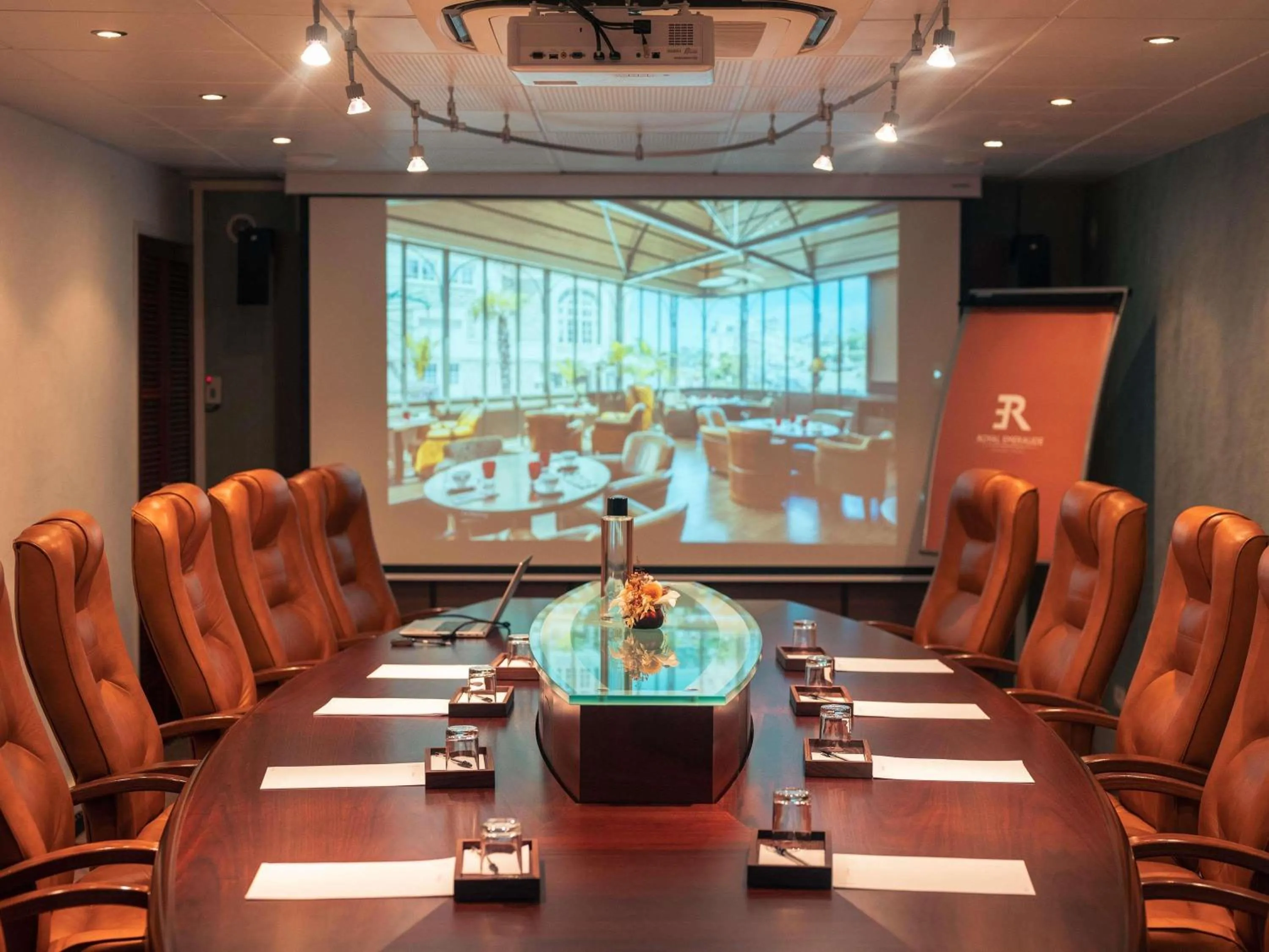 Meeting/conference room in Royal Emeraude Hotel Dinard - MGallery Collection