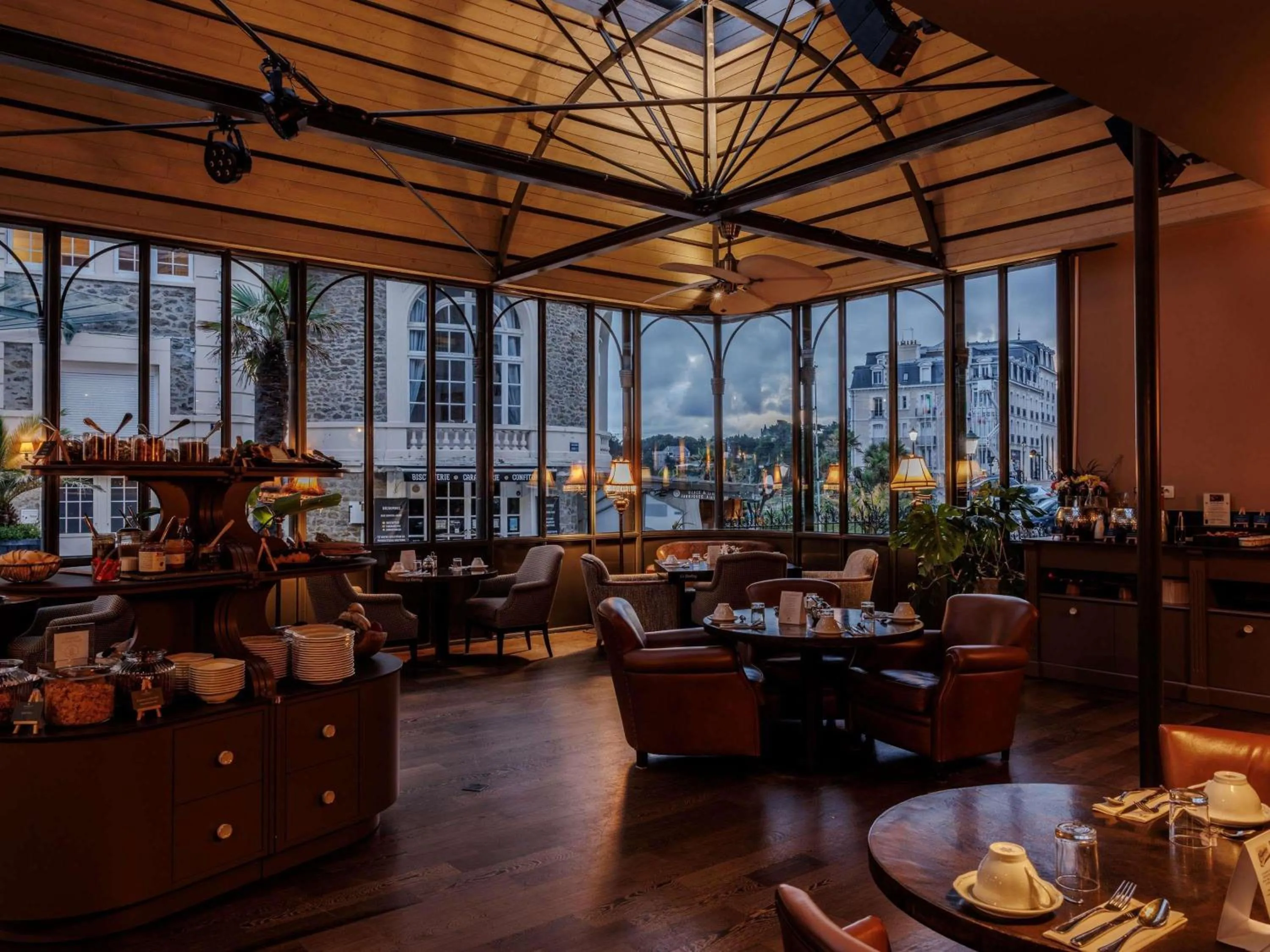 Breakfast in Royal Emeraude Hotel Dinard - MGallery Collection