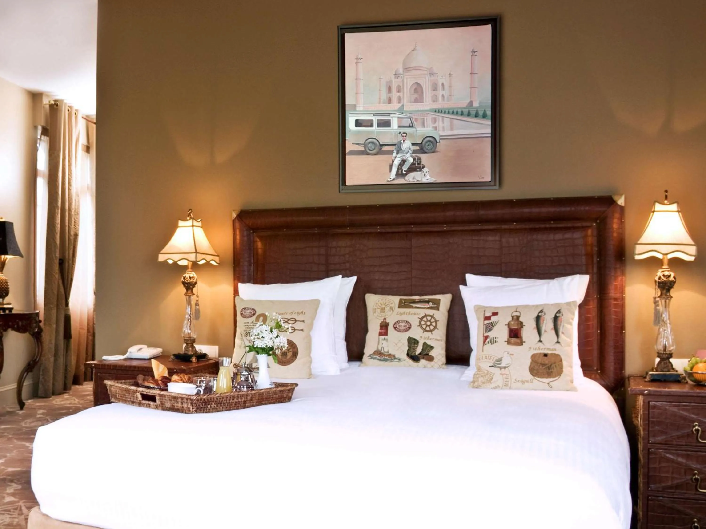 Photo of the whole room, Bed in Royal Emeraude Hotel Dinard - MGallery Collection