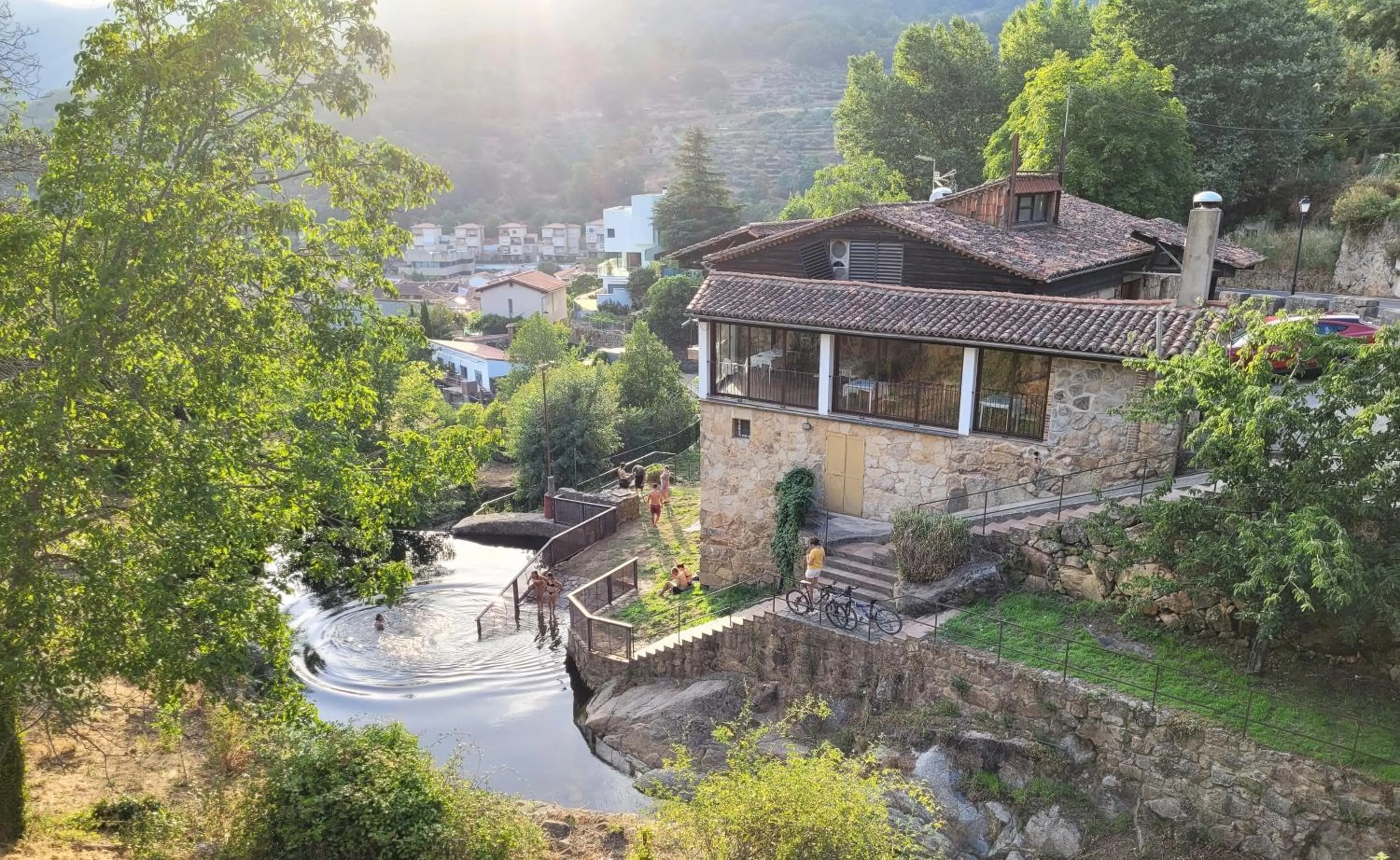 Swimming pool in Hotel Rural El Molino