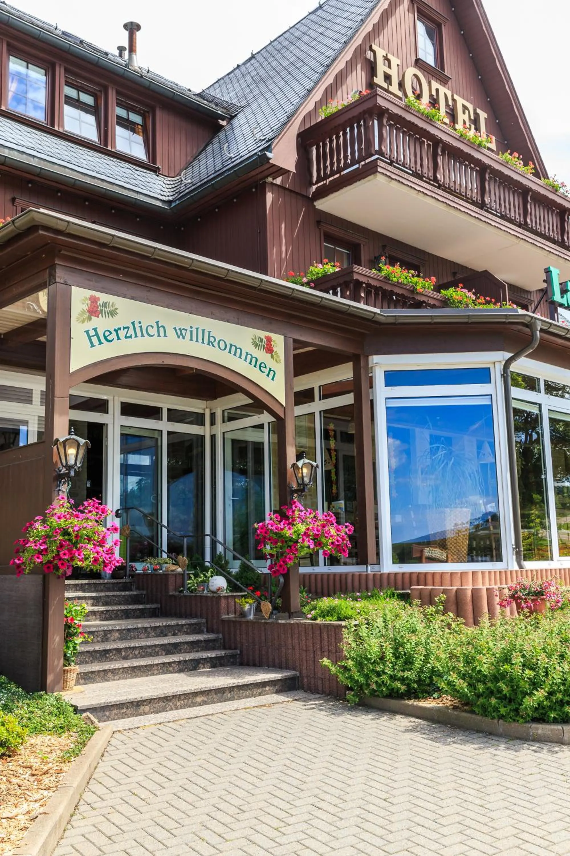 Facade/entrance in Landhotel zu Heidelberg