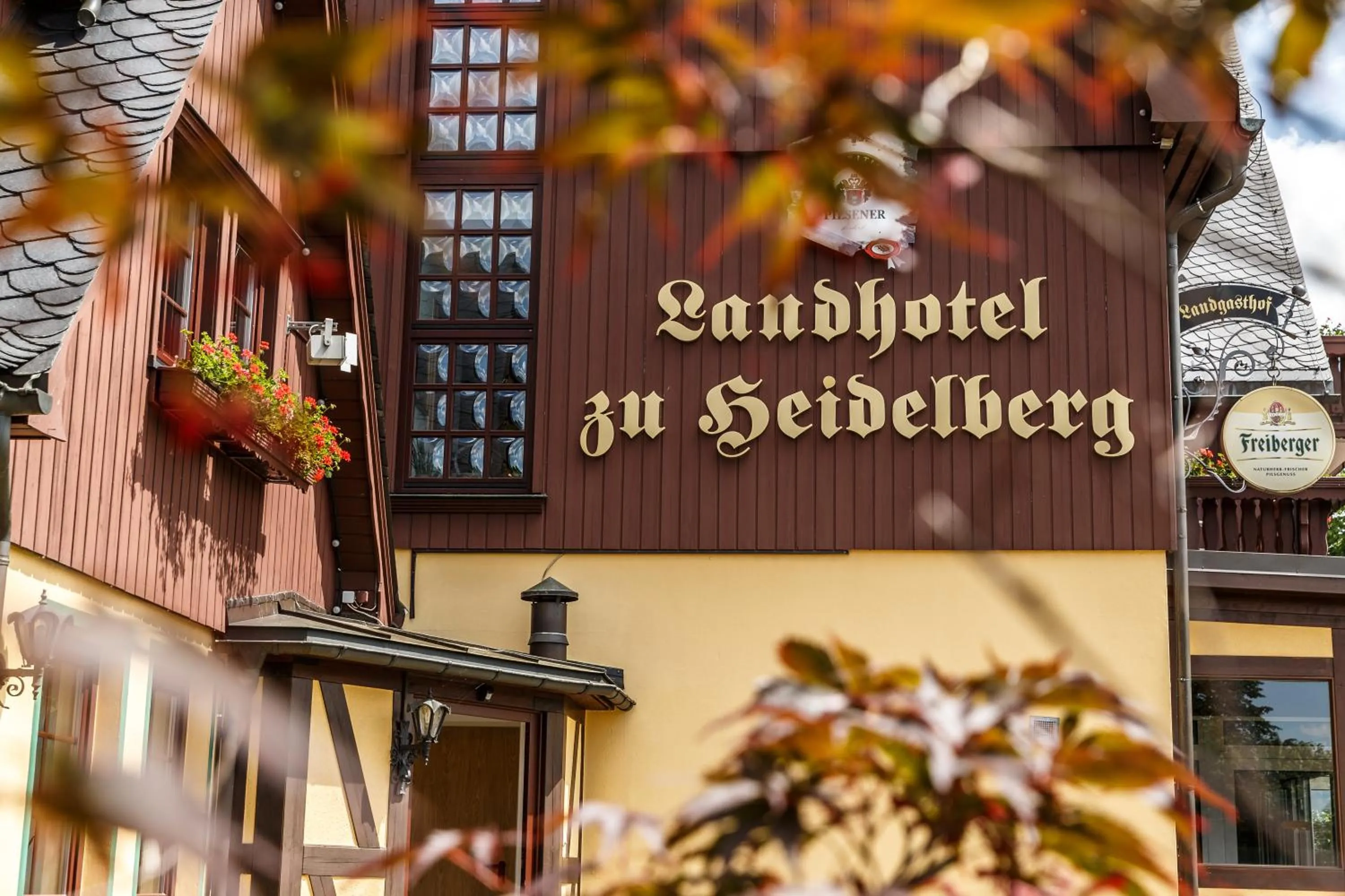 Property logo or sign in Landhotel zu Heidelberg