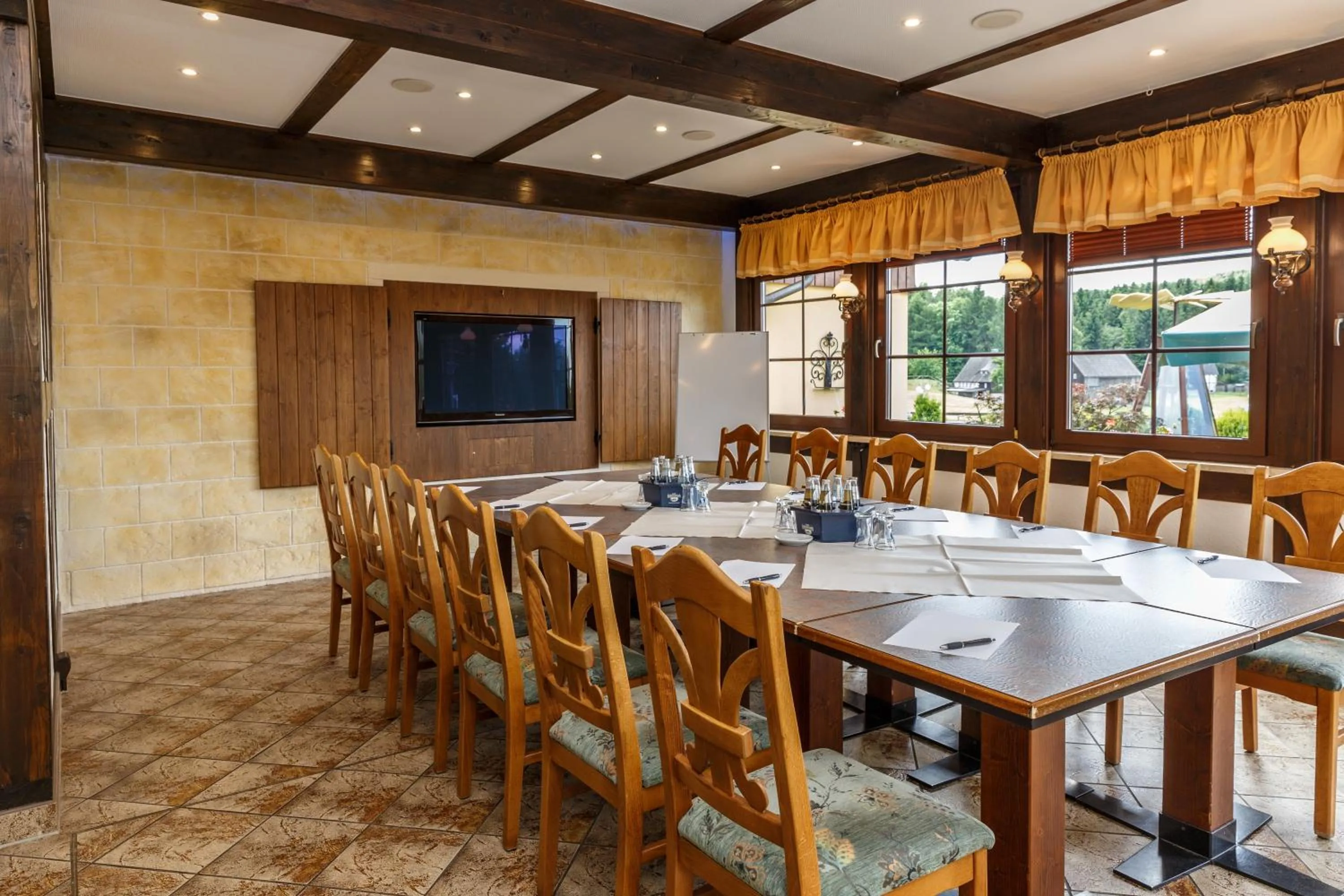 Restaurant/places to eat in Landhotel zu Heidelberg