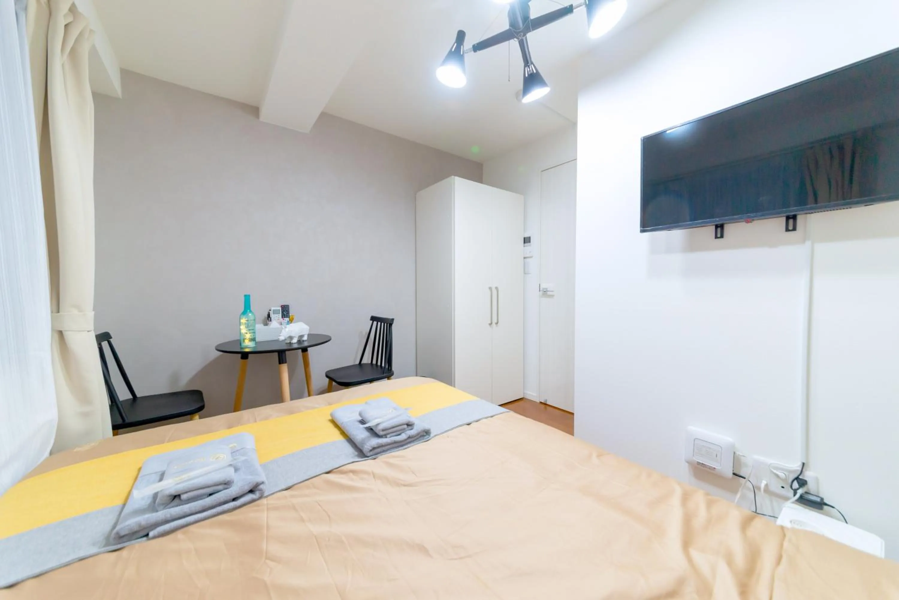 Bed in nestay inn tokyo ryogoku