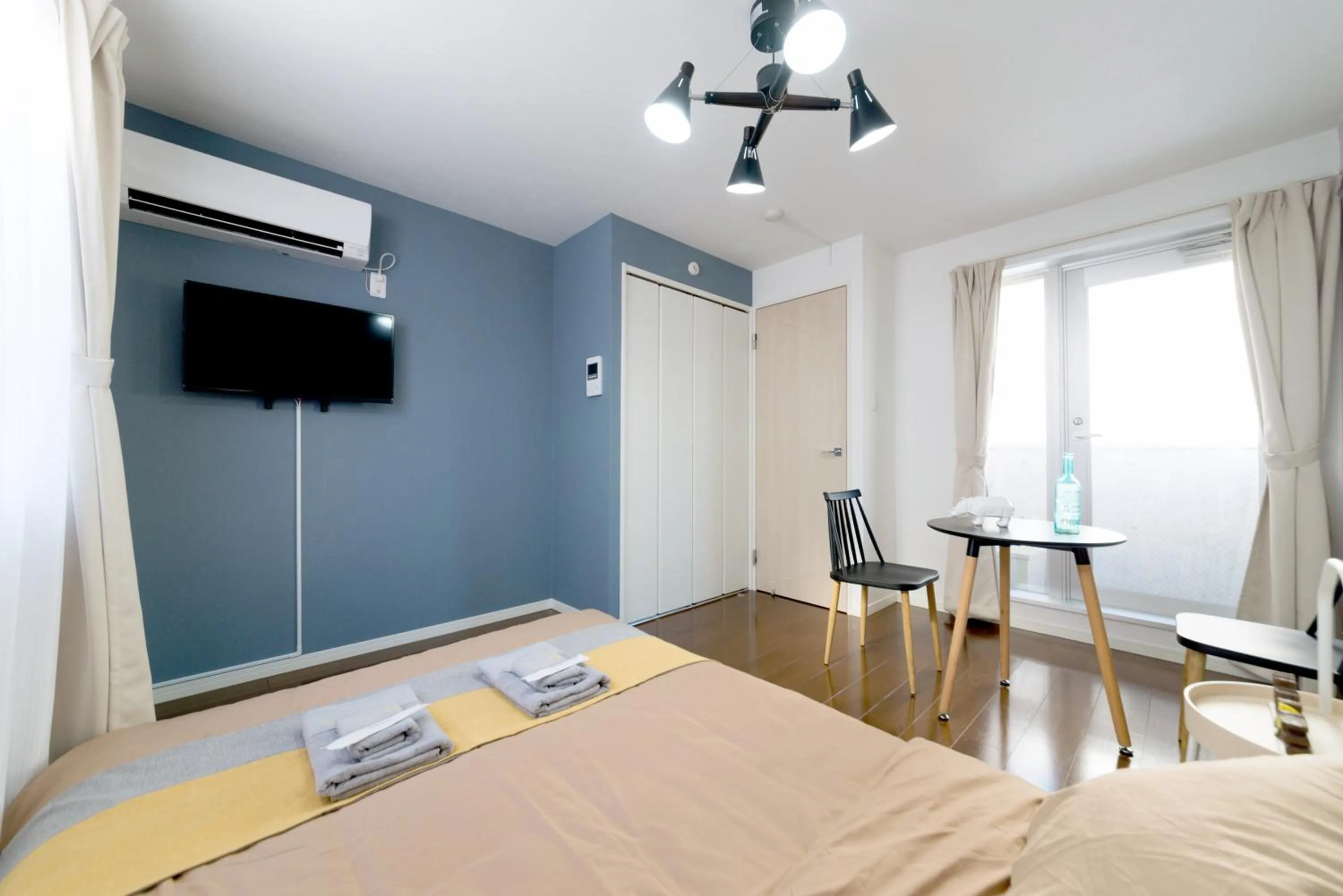 Bed in nestay inn tokyo ryogoku