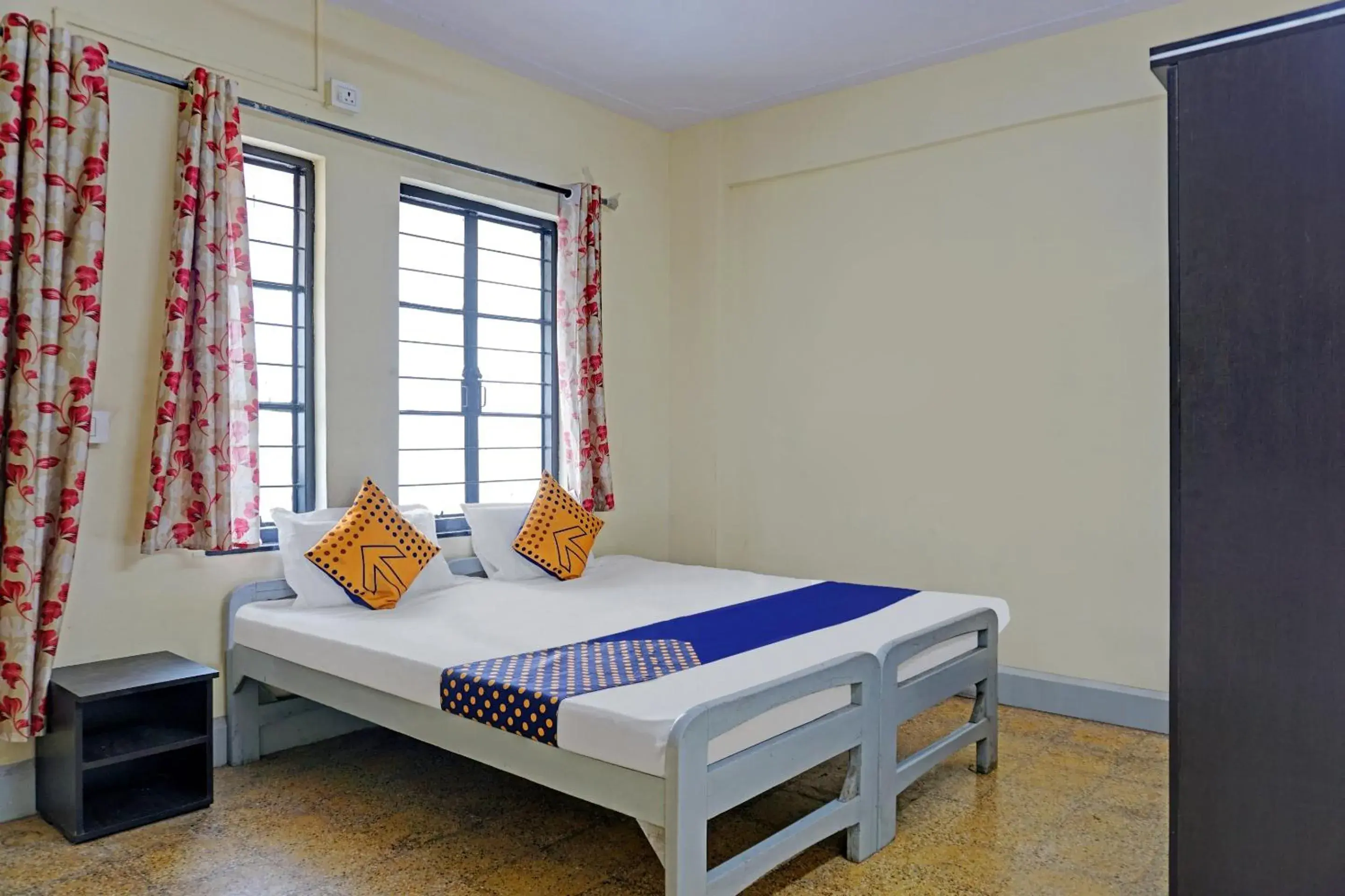 Bedroom, Bed in SPOT ON Hotel Prakash Residency, Near Hanuman Gym Ajmera Colony, Pimpri Bedroom, Bed in SPOT ON Hotel Prakash Residency, Near Hanuman Gym Ajmera Colony, Pimpri