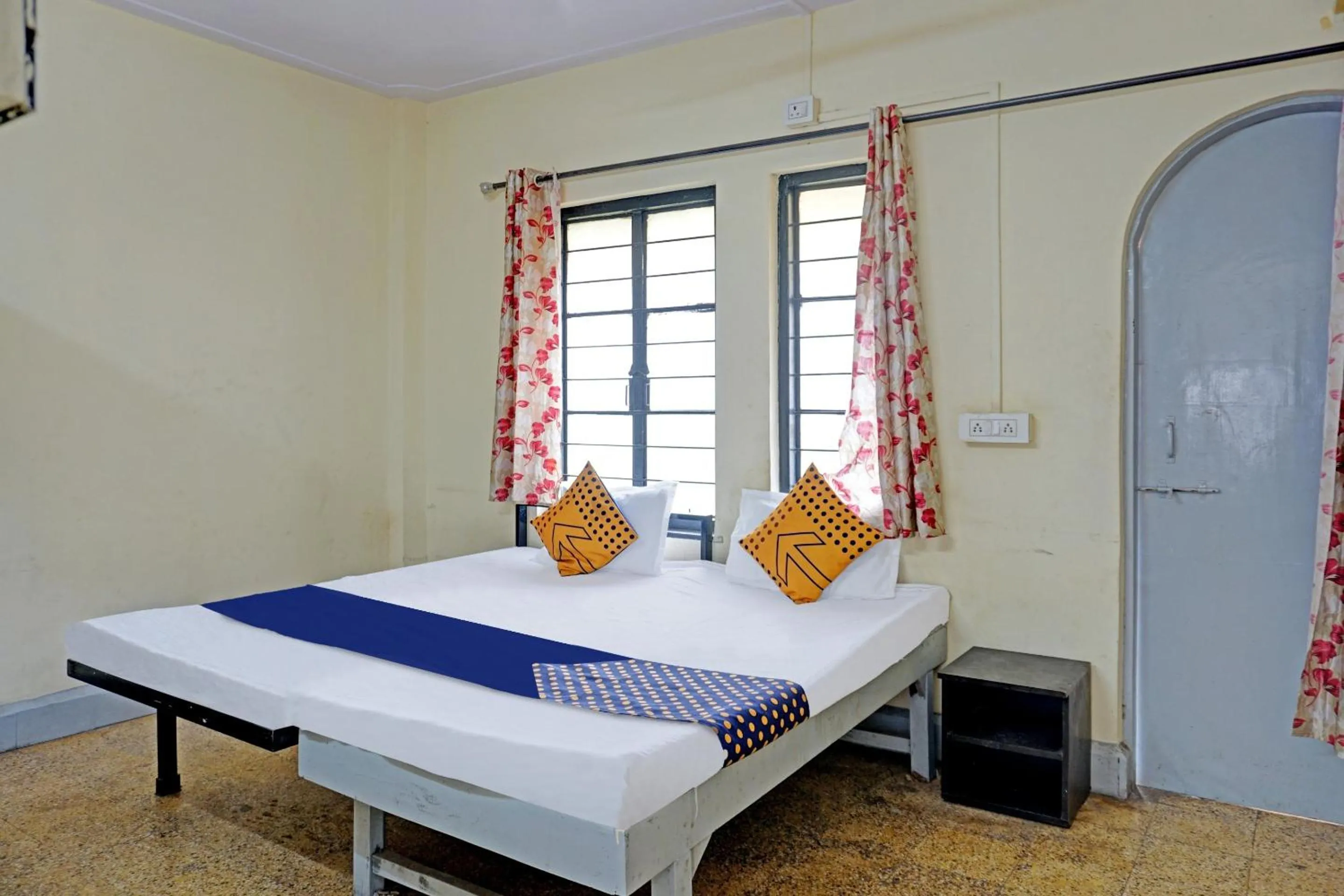 Bedroom, Bed in SPOT ON Hotel Prakash Residency, Near Hanuman Gym Ajmera Colony, Pimpri